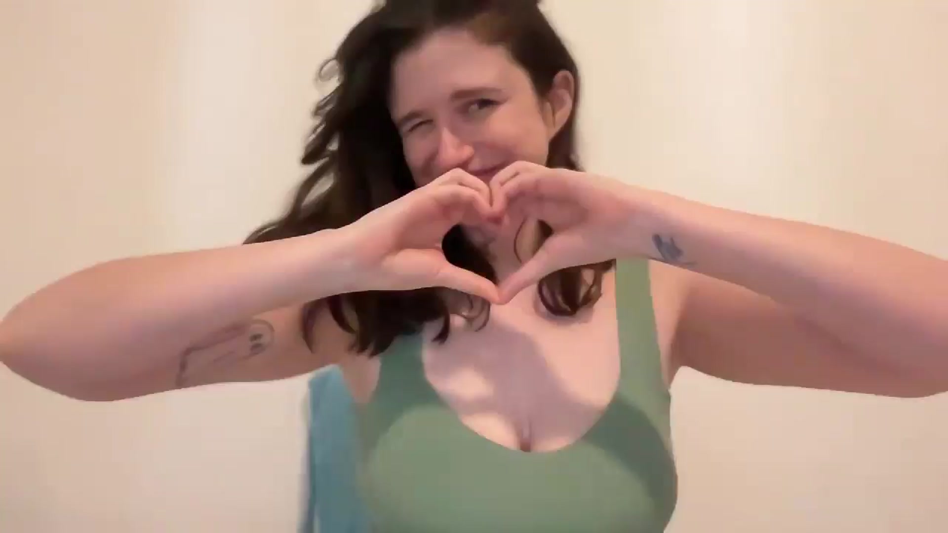 Gallery image thumbnail from JediDropout's myfreecams stream on, 07/03/2025, 08:04 image 13 of 20