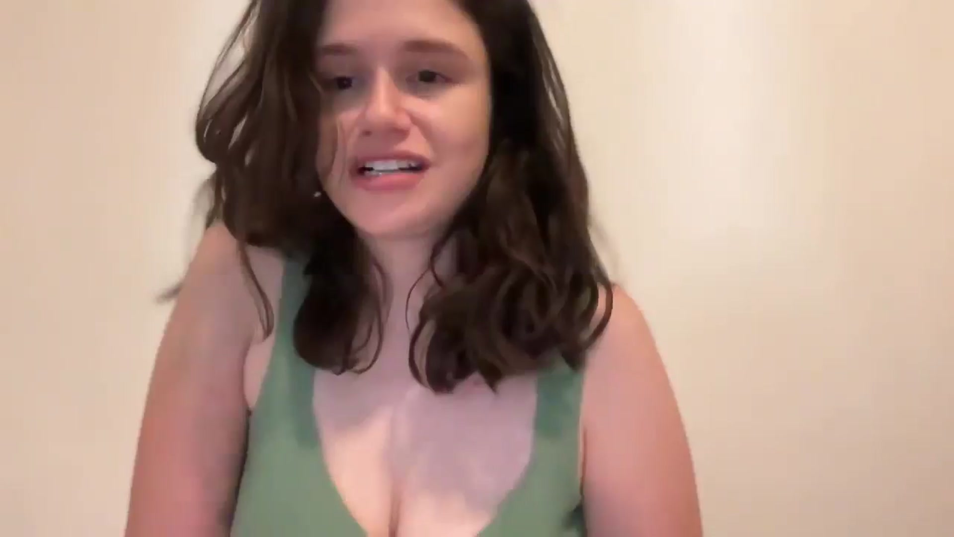 Gallery image thumbnail from JediDropout's myfreecams stream on, 07/03/2025, 08:04 image 11 of 20