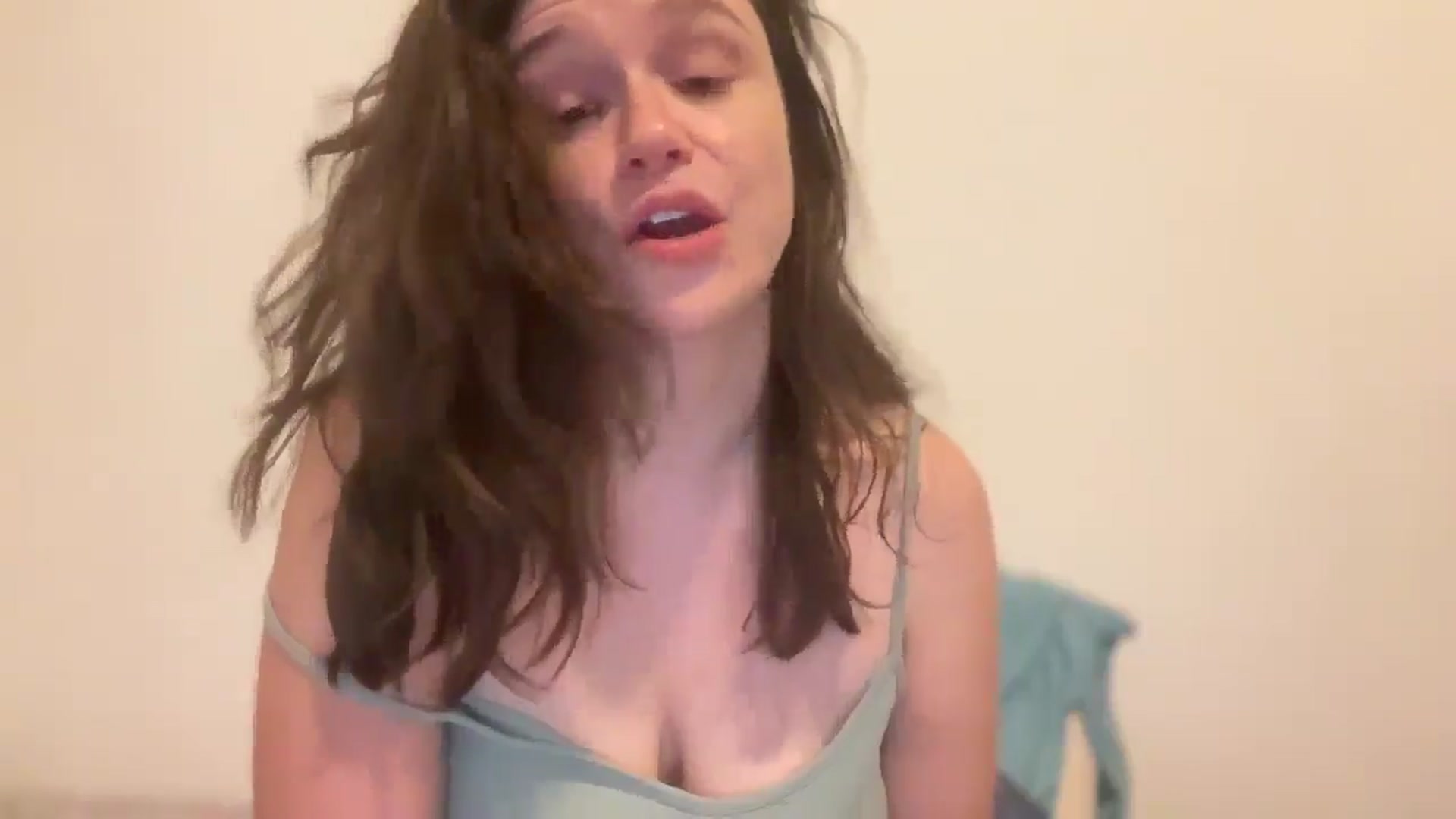 Gallery image thumbnail from JediDropout's myfreecams stream on, 09/30/2025, 04:46 image 16 of 20