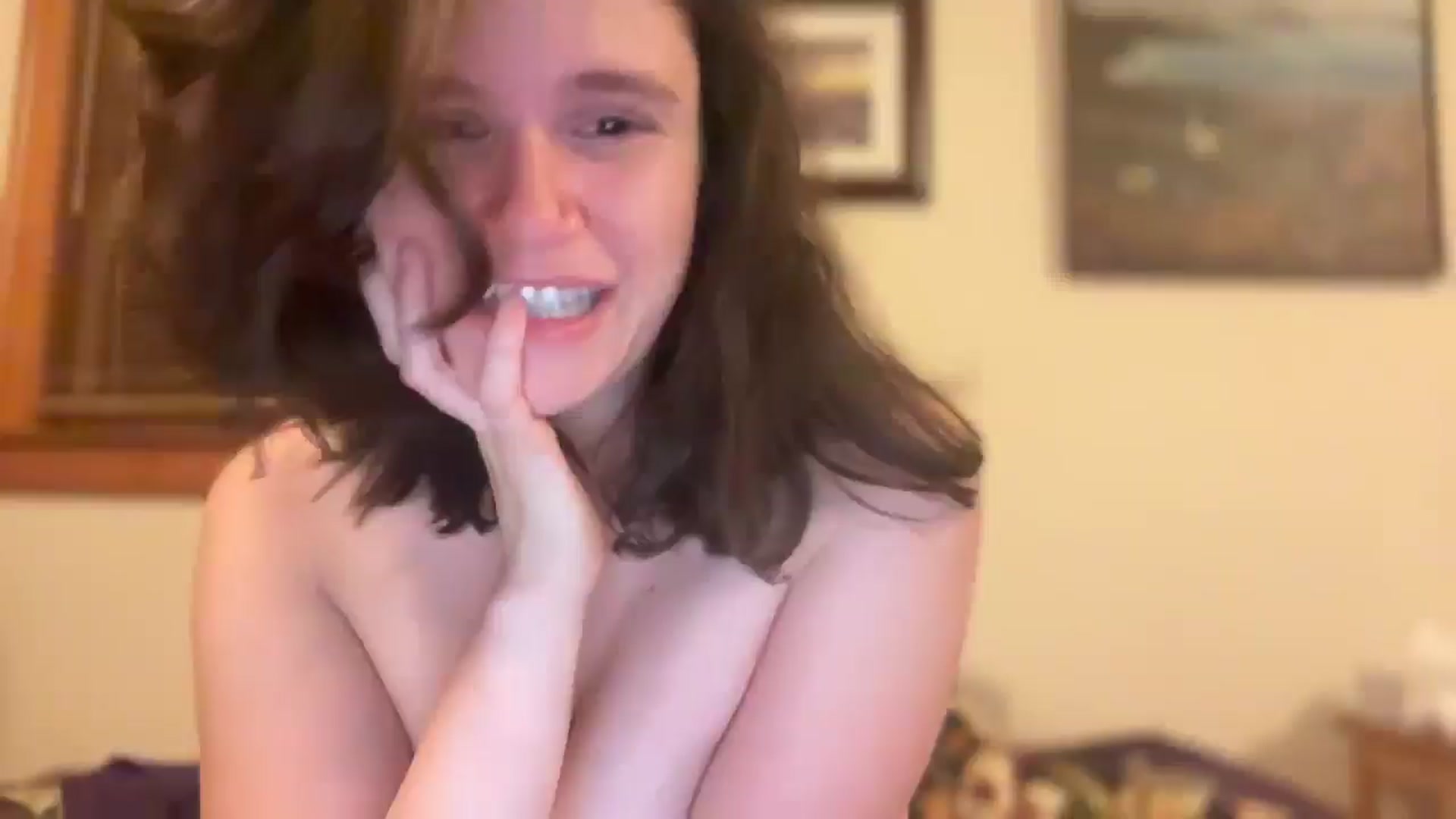 Gallery image thumbnail from JediDropout's myfreecams stream on, 11/15/2025, 09:02 image 17 of 20