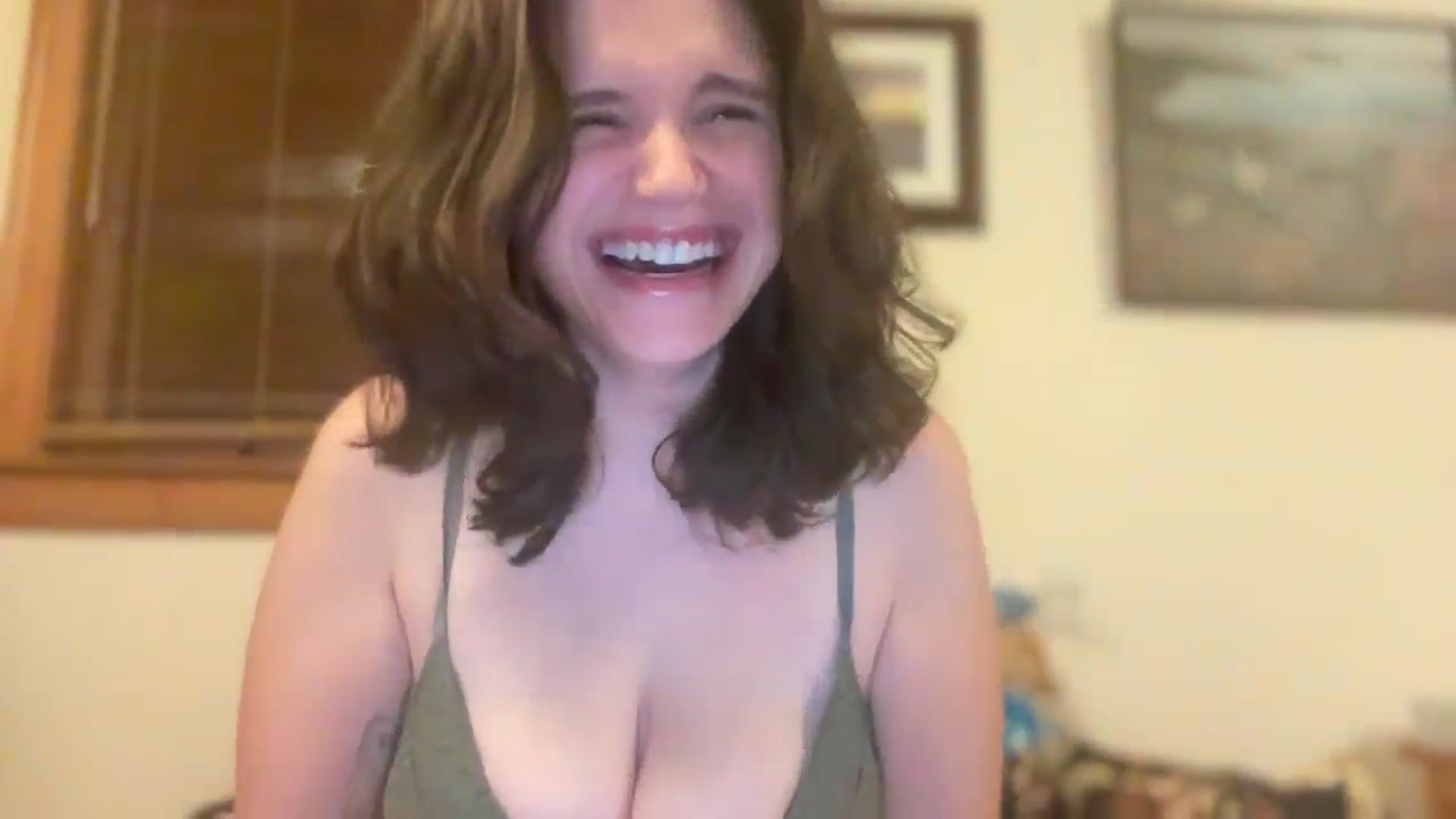 Gallery image thumbnail from JediDropout's myfreecams stream on, 11/22/2025, 12:18 image 2 of 20