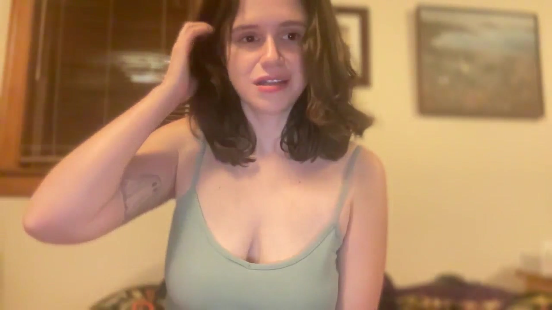 Gallery image thumbnail from JediDropout's myfreecams stream on, 11/23/2025, 05:32 image 2 of 20