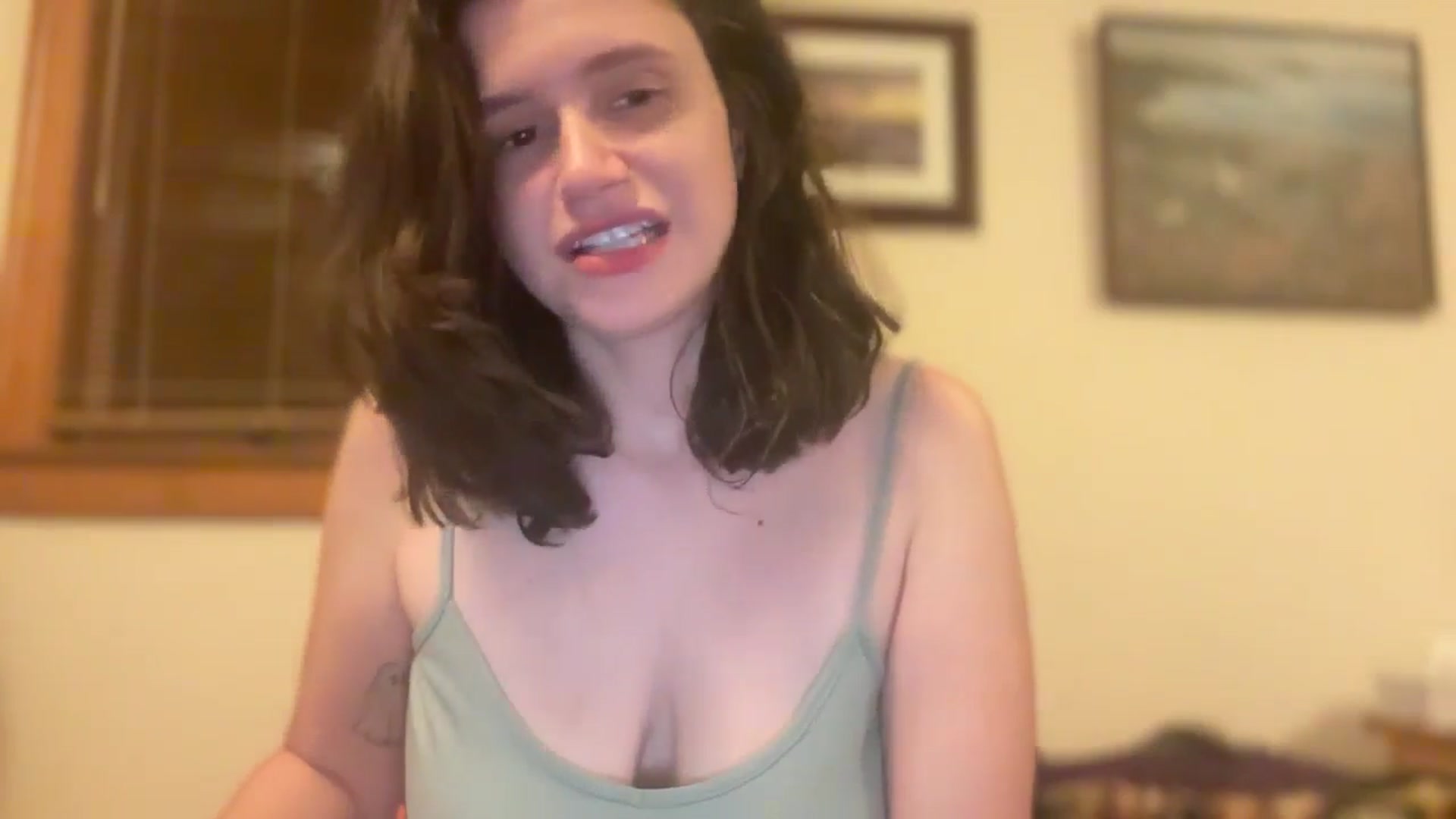 Gallery image thumbnail from JediDropout's myfreecams stream on, 11/23/2025, 05:32 image 4 of 20