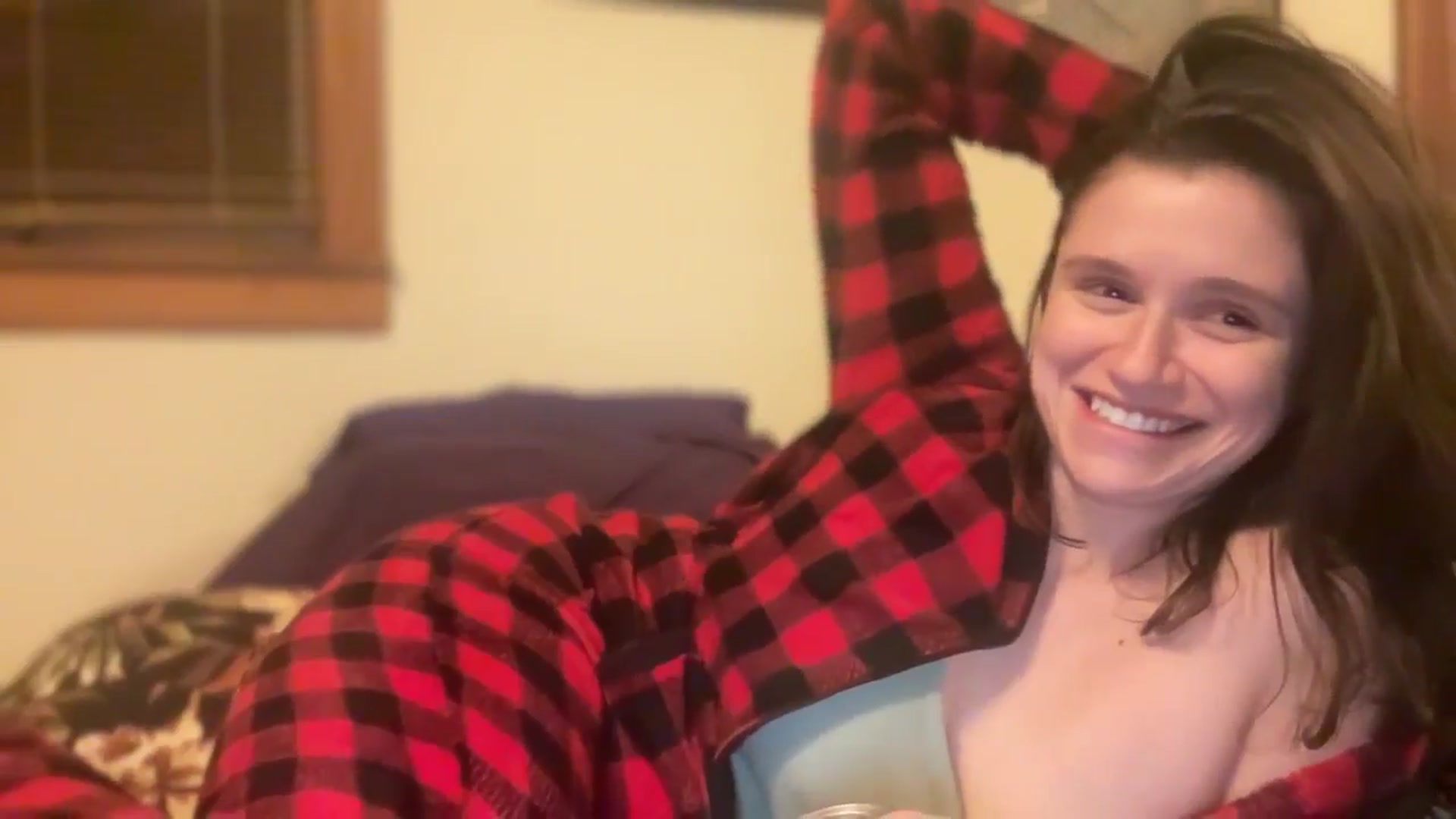 Gallery image thumbnail from JediDropout's myfreecams stream on, 11/23/2025, 10:50 image 6 of 20
