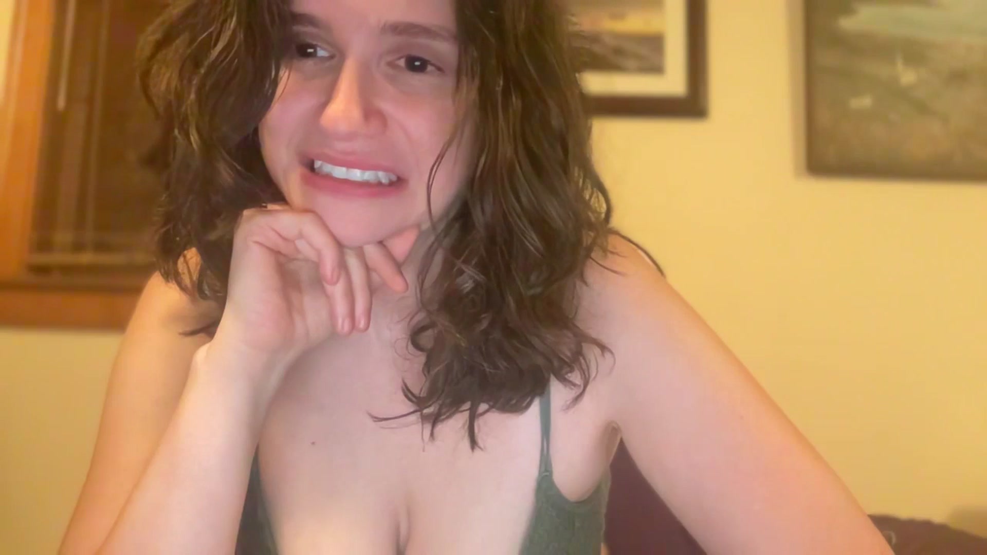 Gallery image thumbnail from JediDropout's myfreecams stream on, 12/01/2025, 06:01 image 16 of 20