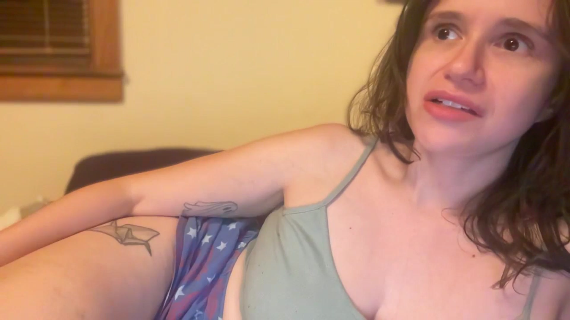 Gallery image thumbnail from JediDropout's myfreecams stream on, 12/06/2025, 09:44 image 18 of 20