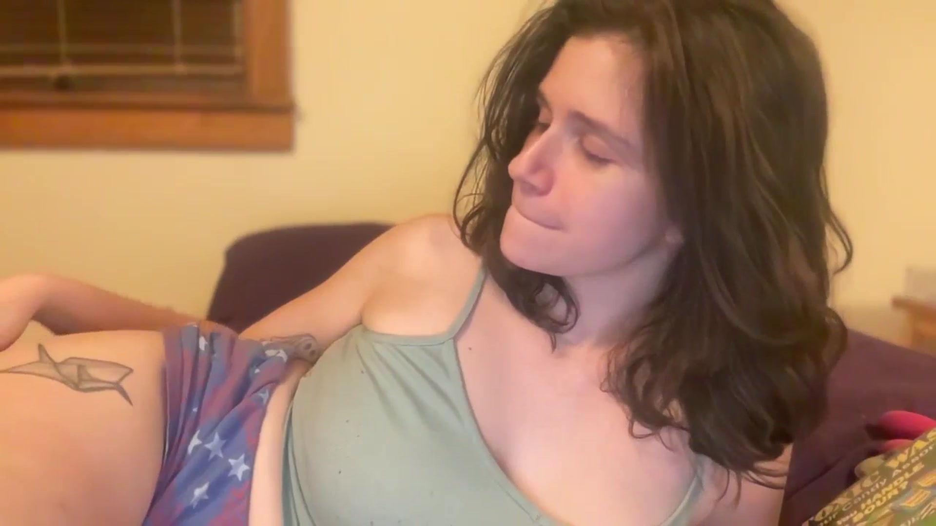 Gallery image thumbnail from JediDropout's myfreecams stream on, 12/06/2025, 11:31 image 8 of 20