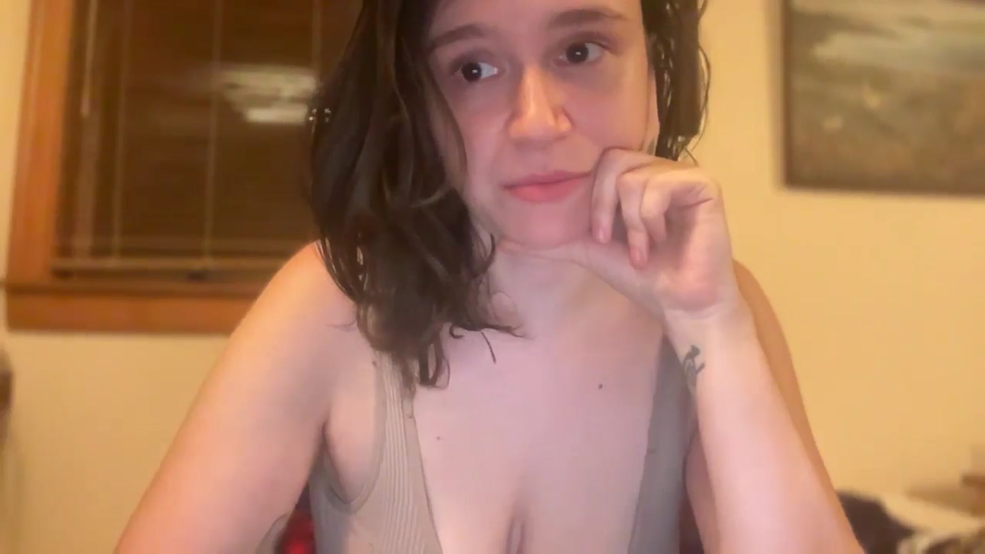 Gallery image thumbnail from JediDropout's myfreecams stream on, 12/08/2025, 24:58 image 7 of 20