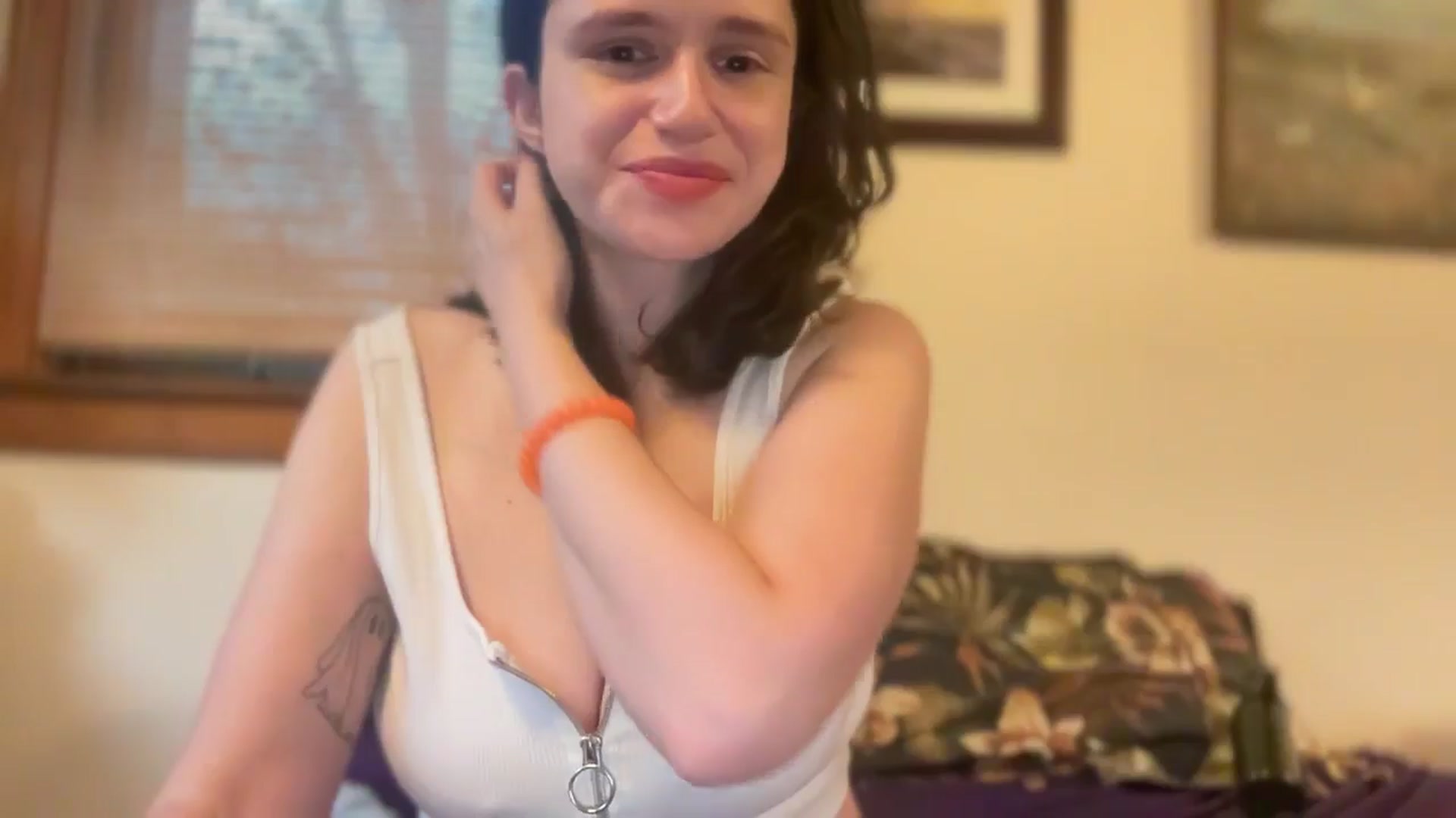 Gallery image thumbnail from JediDropout's myfreecams stream on, 12/10/2025, 12:56 image 8 of 20