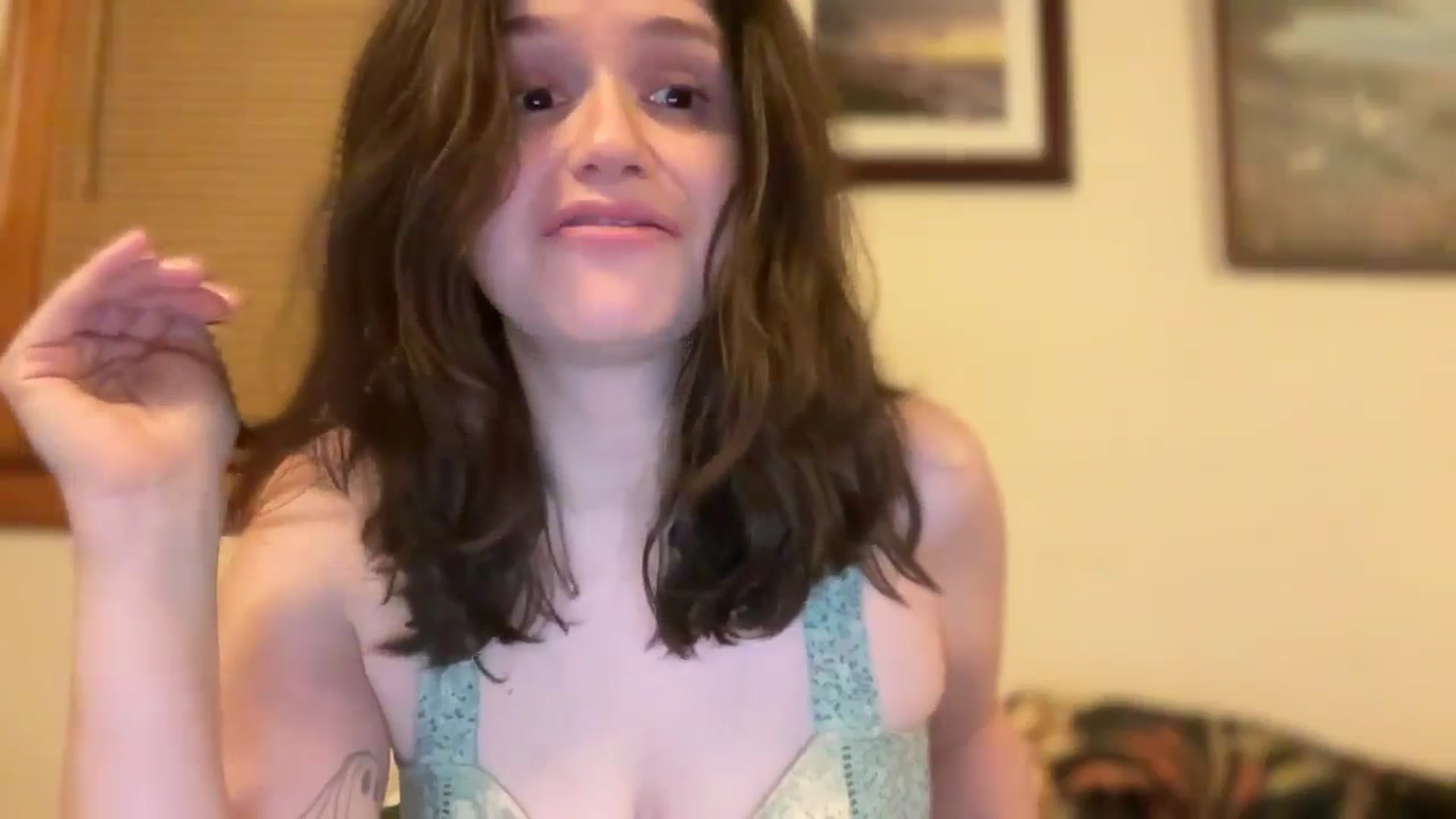 Gallery image thumbnail from JediDropout's myfreecams stream on, 02/09/2026, 10:48 image 3 of 20