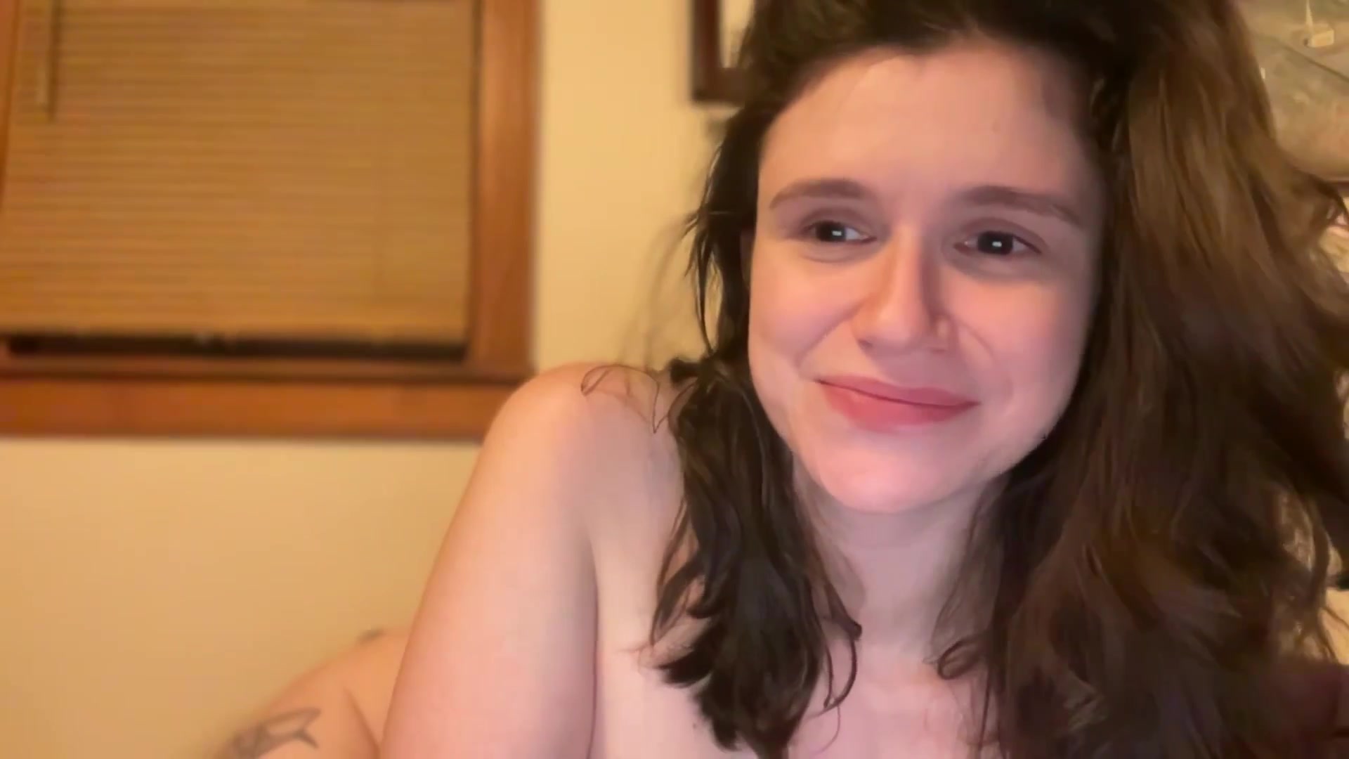 Gallery image thumbnail from JediDropout's myfreecams stream on, 02/17/2026, 09:27 image 12 of 20