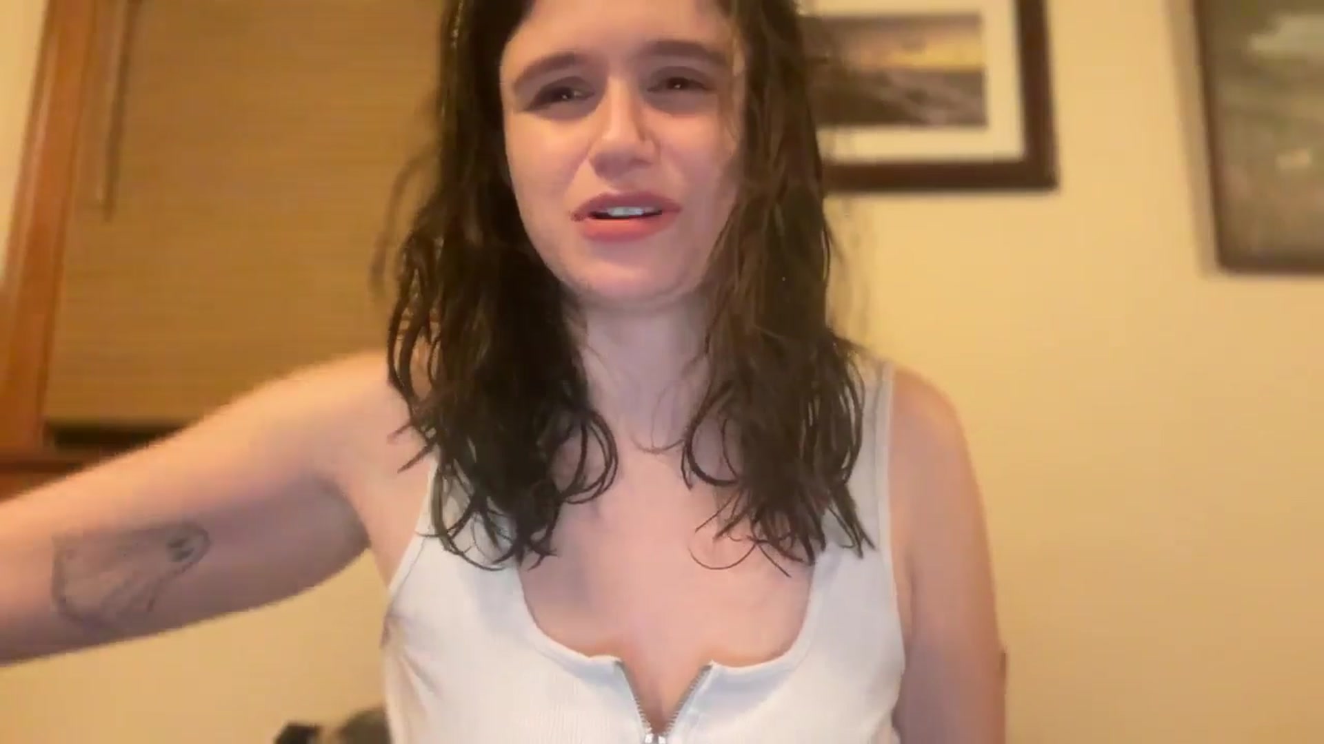 Gallery image thumbnail from JediDropout's myfreecams stream on, 03/07/2026, 07:28 image 4 of 20