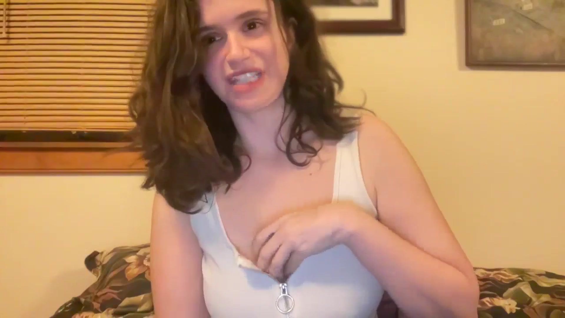 Gallery image thumbnail from JediDropout's myfreecams stream on, 03/07/2026, 09:30 image 4 of 20
