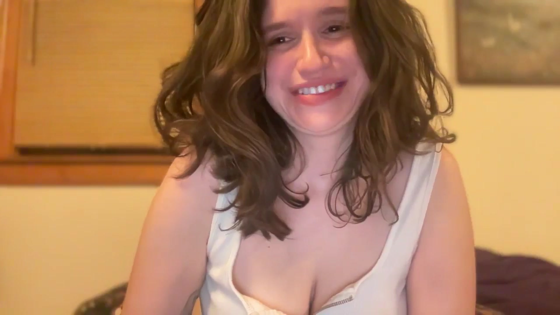 Gallery image thumbnail from JediDropout's myfreecams stream on, 03/07/2026, 10:42 image 6 of 20