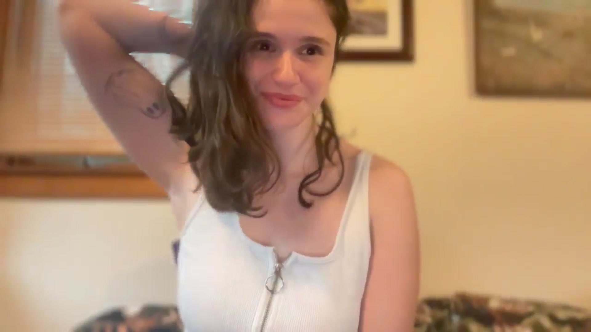 Gallery image thumbnail from JediDropout's myfreecams stream on, 03/07/2026, 12:51 image 16 of 20