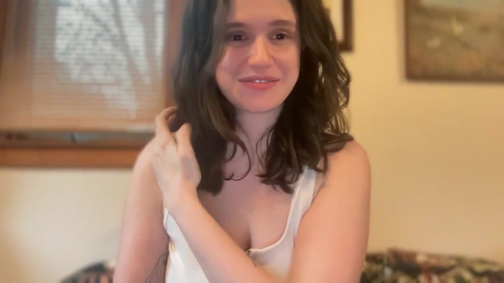 Gallery image thumbnail from JediDropout's myfreecams stream on, 03/07/2026, 12:51 image 15 of 20