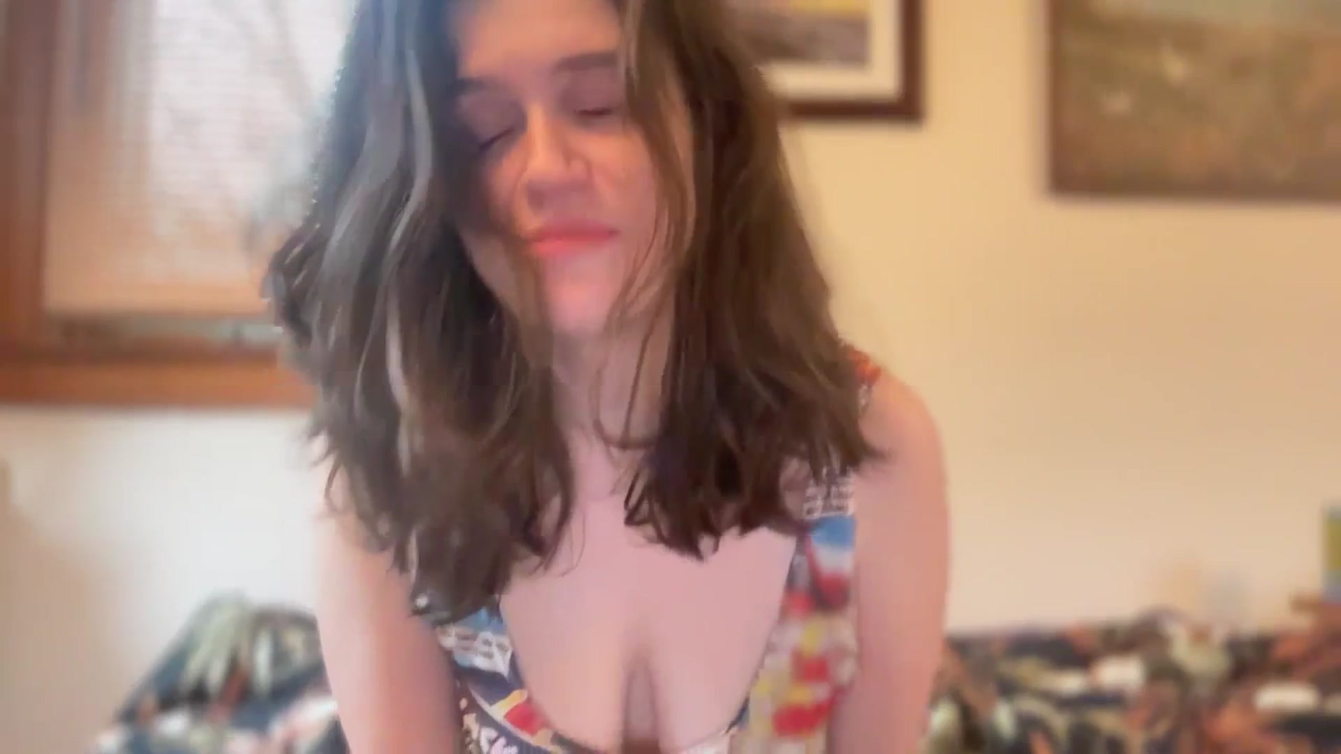 Gallery image thumbnail from JediDropout's myfreecams stream on, 03/08/2026, 15:05 image 14 of 20