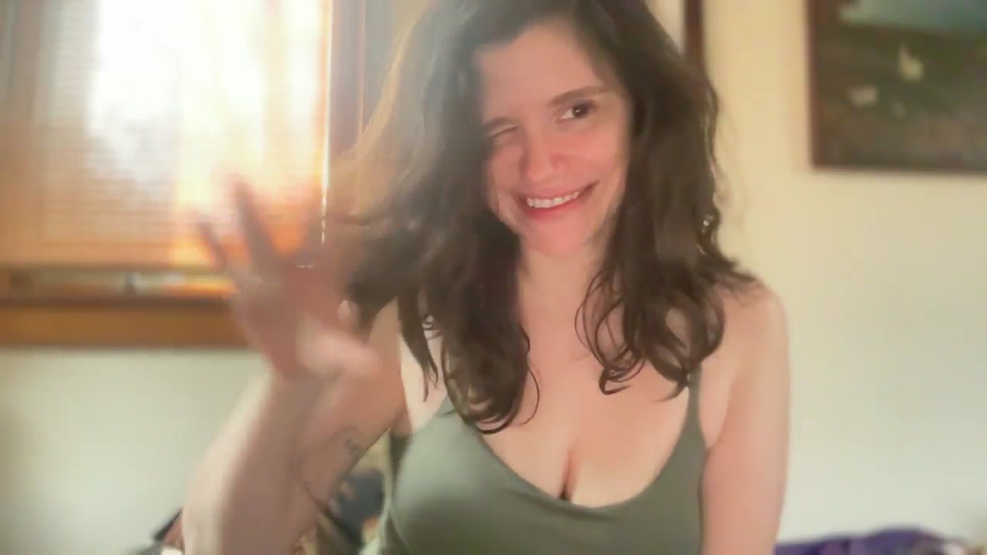Gallery image thumbnail from JediDropout's myfreecams stream on, 03/09/2026, 24:44 image 6 of 20