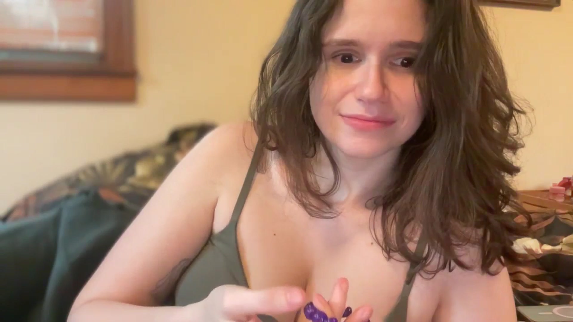 Gallery image thumbnail from JediDropout's myfreecams stream on, 03/09/2026, 24:44 image 10 of 20