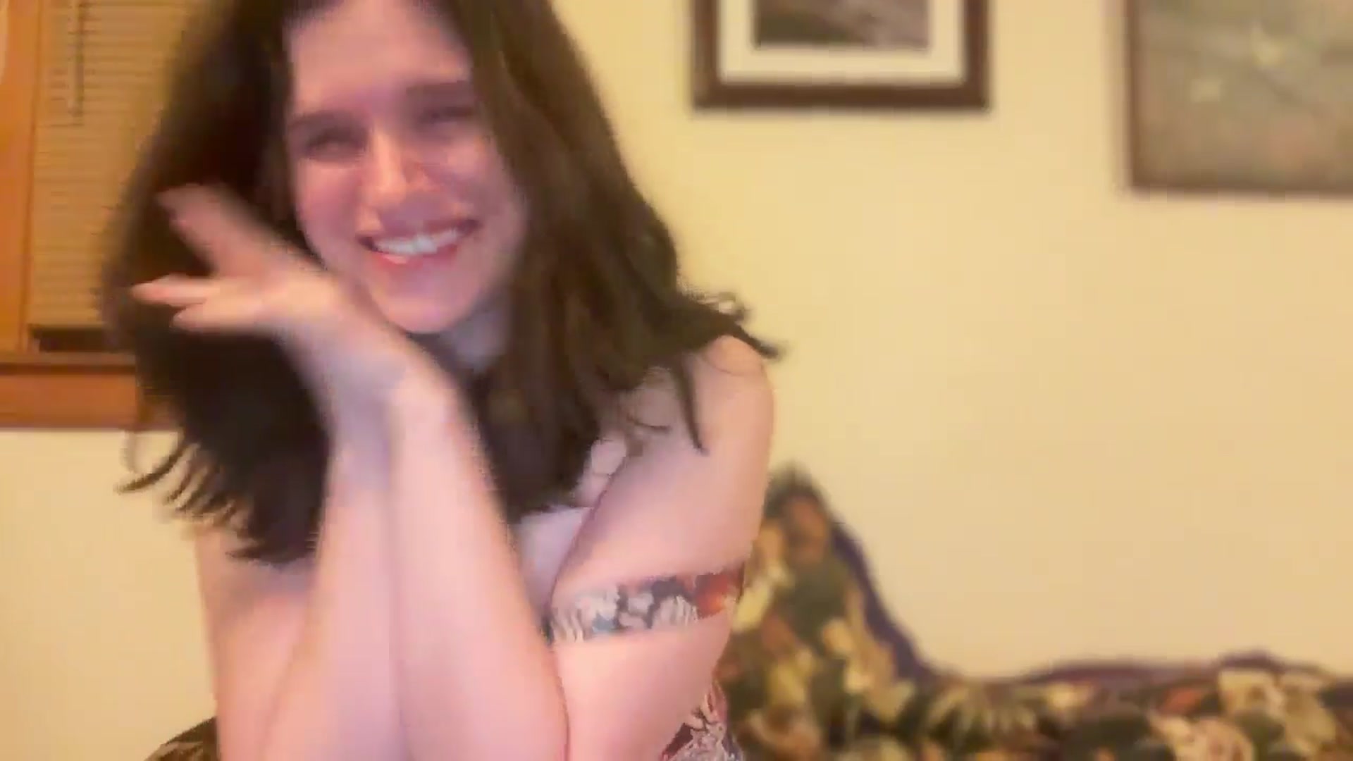 Gallery image thumbnail from JediDropout's myfreecams stream on, 03/09/2026, 01:13 image 7 of 20