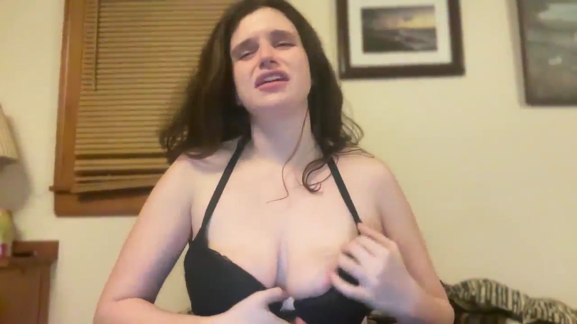 Gallery image thumbnail from JediDropout's myfreecams stream on, 04/17/2026, 03:59 image 2 of 20