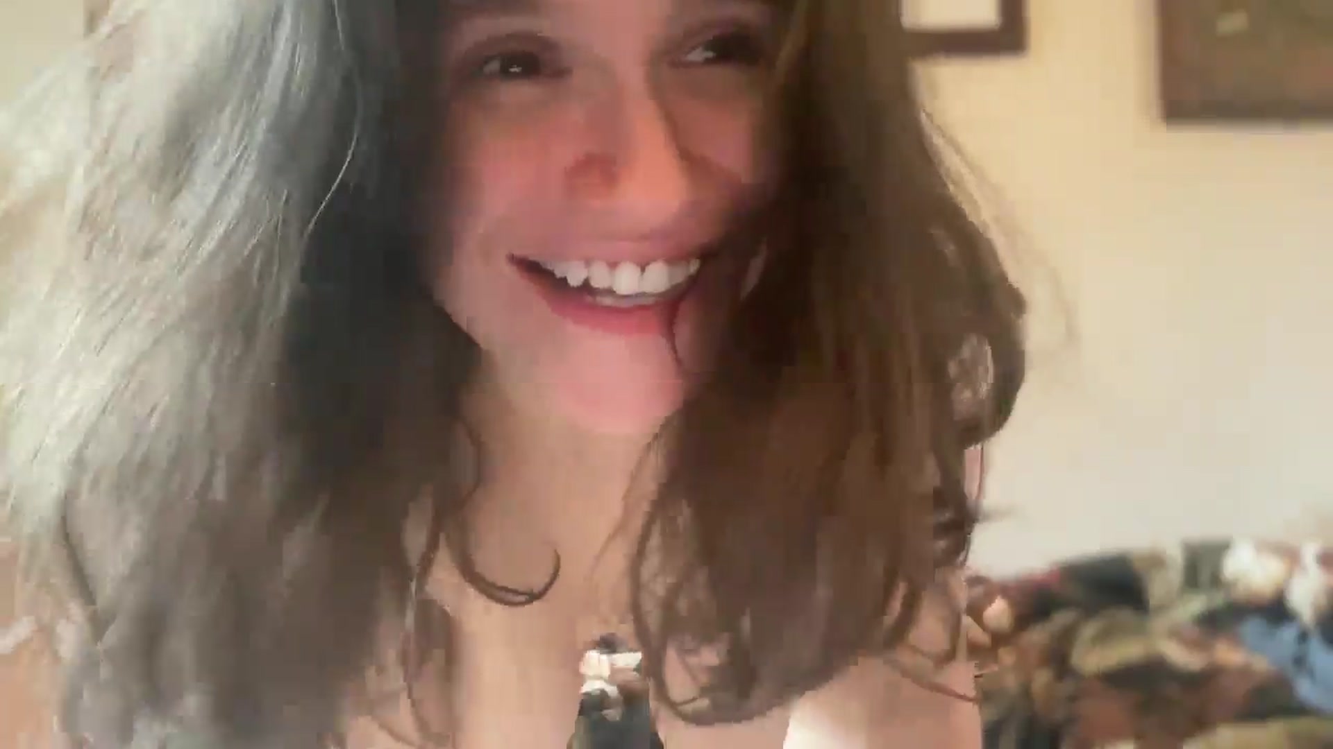 Gallery image thumbnail from JediDropout's myfreecams stream on, 04/17/2026, 17:09 image 10 of 20