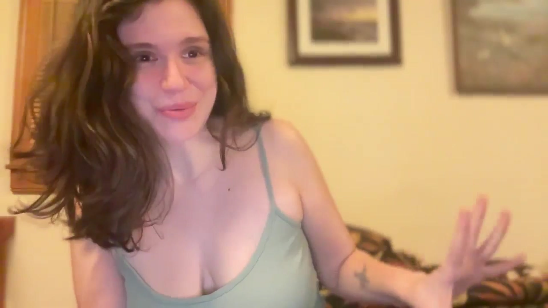 Gallery image thumbnail from JediDropout's myfreecams stream on, 04/18/2026, 07:26 image 4 of 20