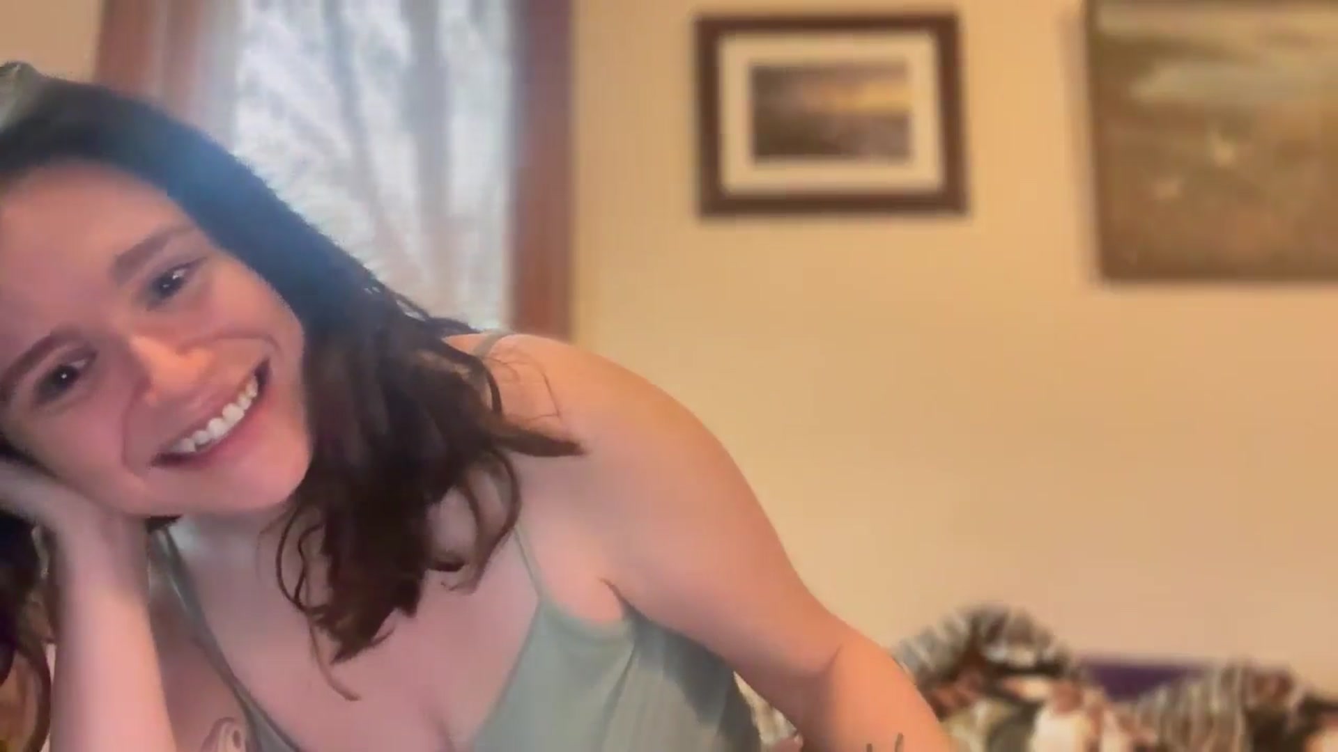Gallery image thumbnail from JediDropout's myfreecams stream on, 04/19/2026, 15:22 image 7 of 20