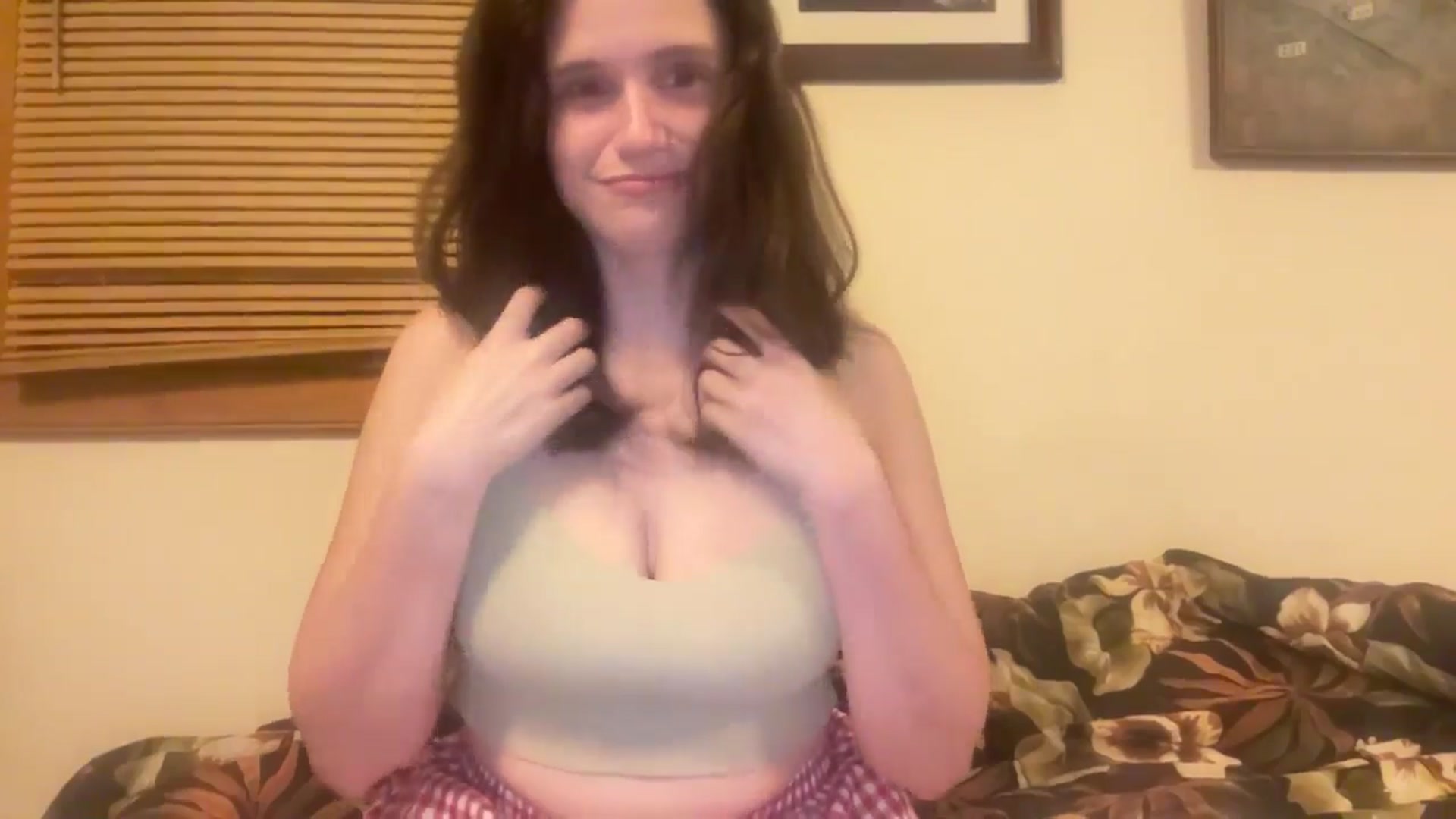 Gallery image thumbnail from JediDropout's myfreecams stream on, 04/25/2026, 04:38 image 3 of 20