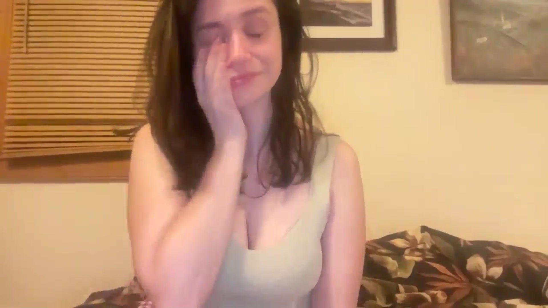 Gallery image thumbnail from JediDropout's myfreecams stream on, 04/25/2026, 04:38 image 18 of 20