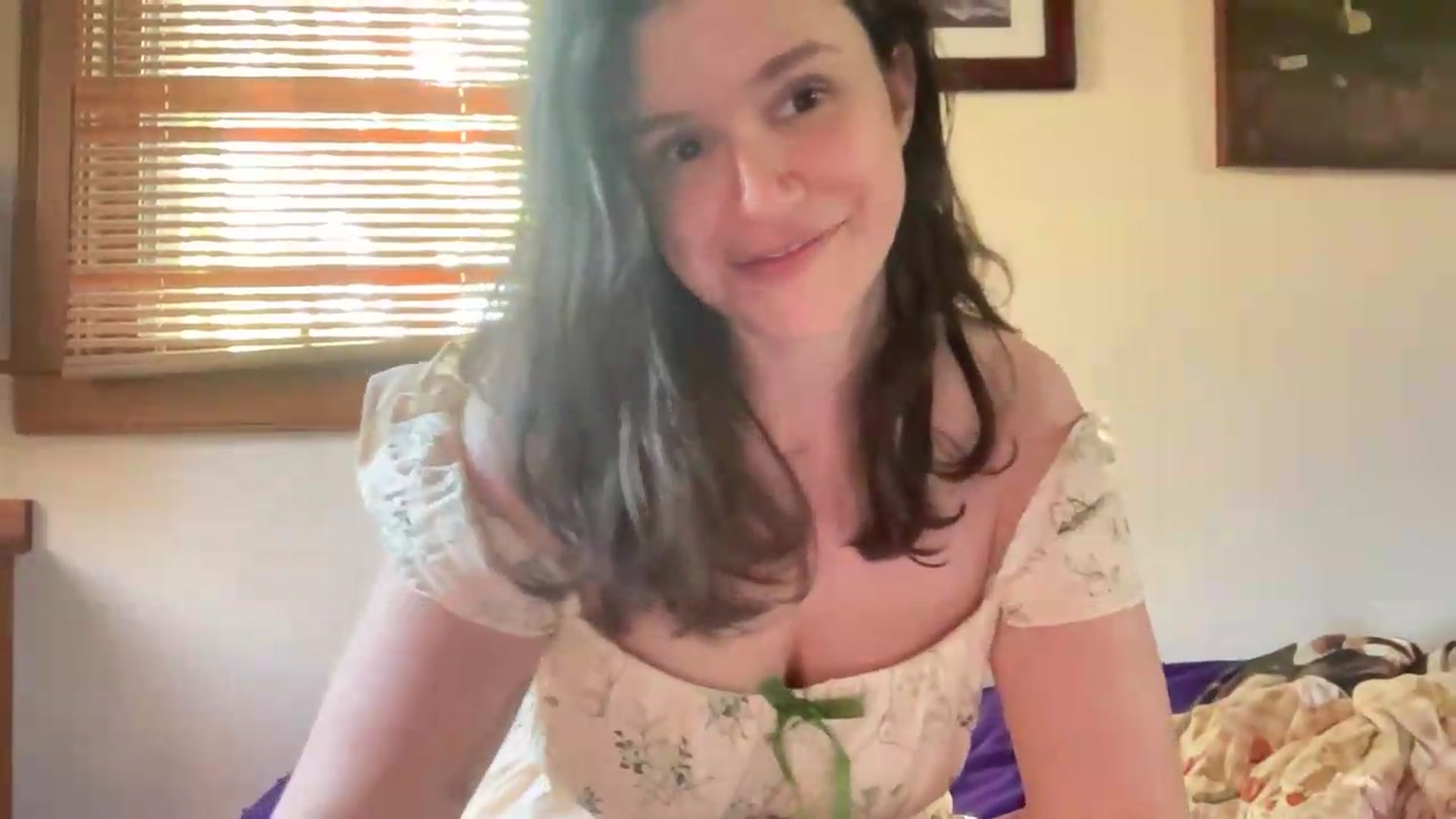 Gallery image thumbnail from JediDropout's myfreecams stream on, 05/12/2026, 20:51 image 16 of 20