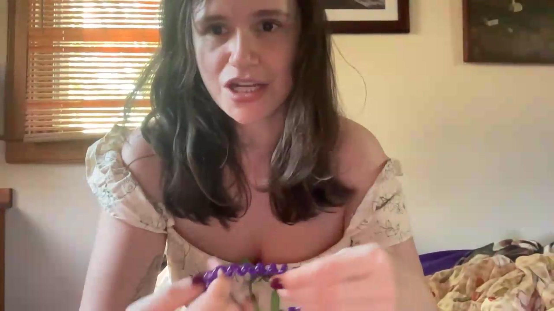 Gallery image thumbnail from JediDropout's myfreecams stream on, 05/12/2026, 20:51 image 17 of 20