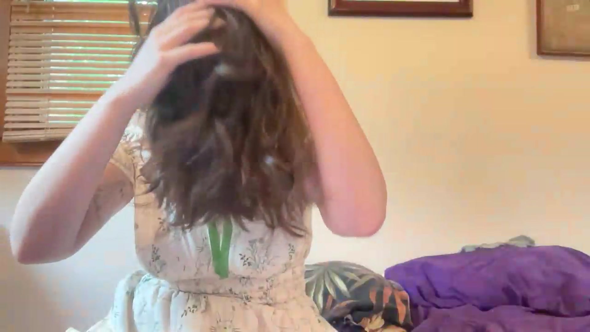 Gallery image thumbnail from JediDropout's myfreecams stream on, 05/14/2026, 16:45 image 9 of 20