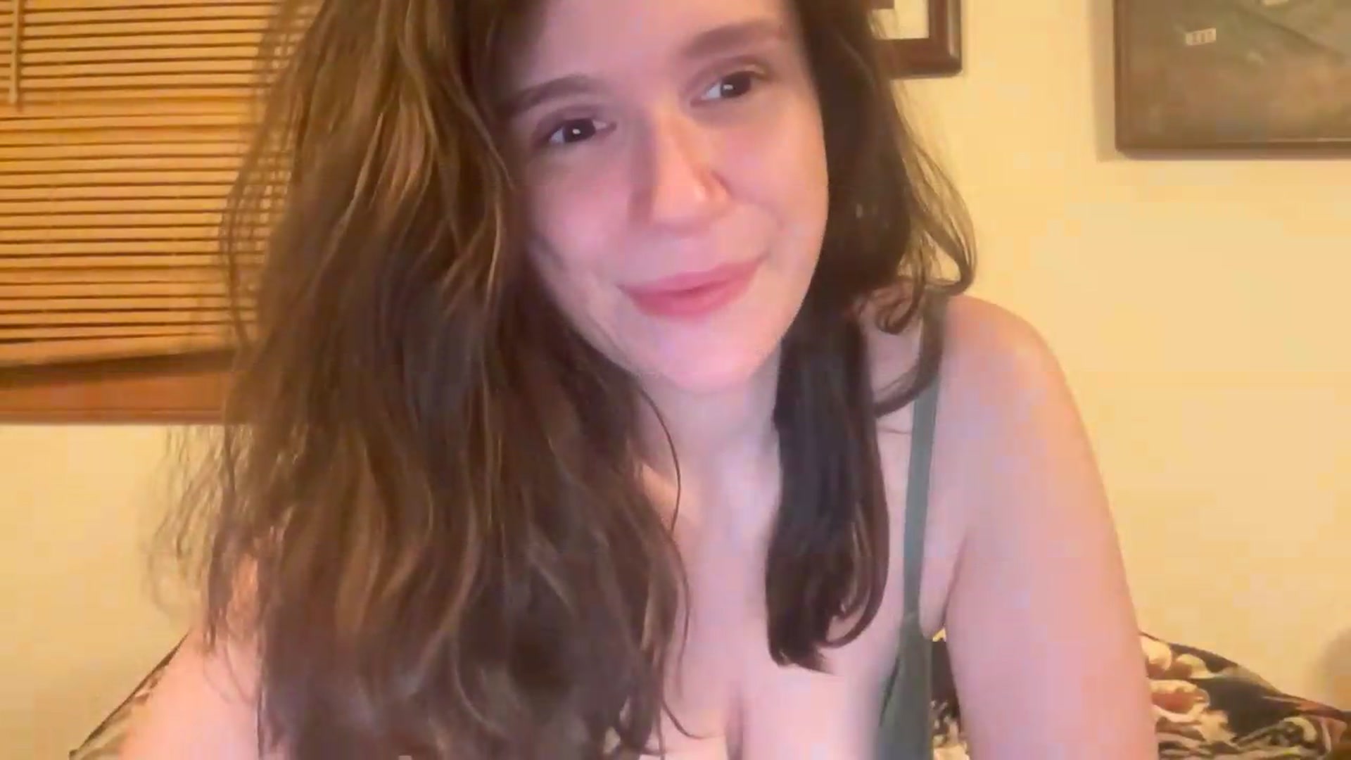 Gallery image thumbnail from JediDropout's myfreecams stream on, 05/16/2026, 07:28 image 2 of 20