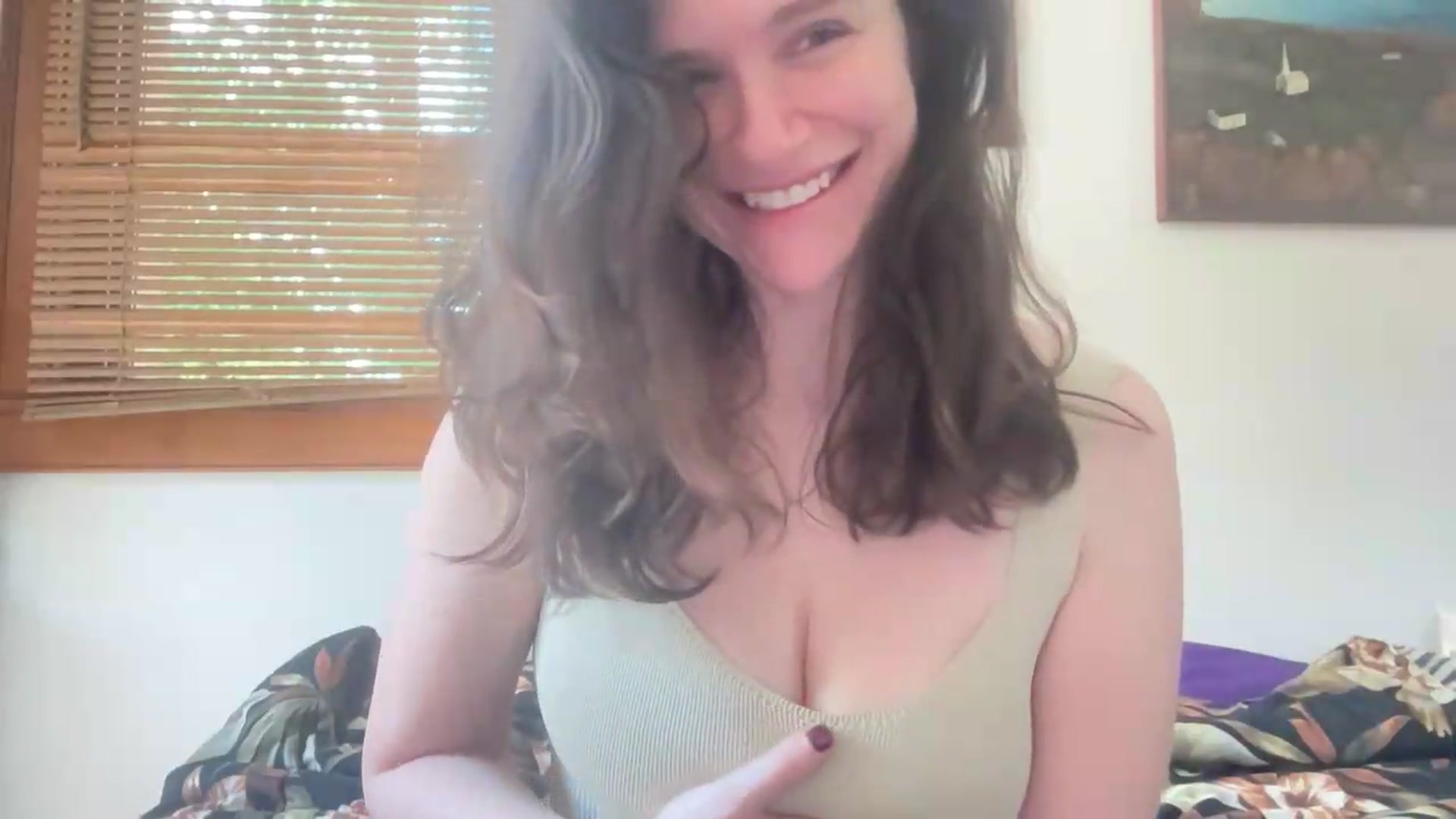 Gallery image thumbnail from JediDropout's myfreecams stream on, 05/17/2026, 17:40 image 17 of 20