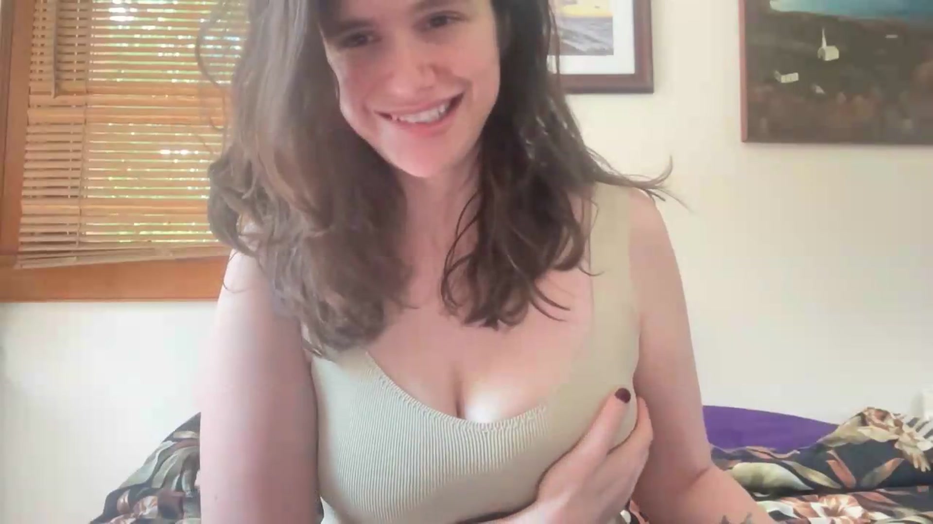 Gallery image thumbnail from JediDropout's myfreecams stream on, 05/17/2026, 17:40 image 14 of 20