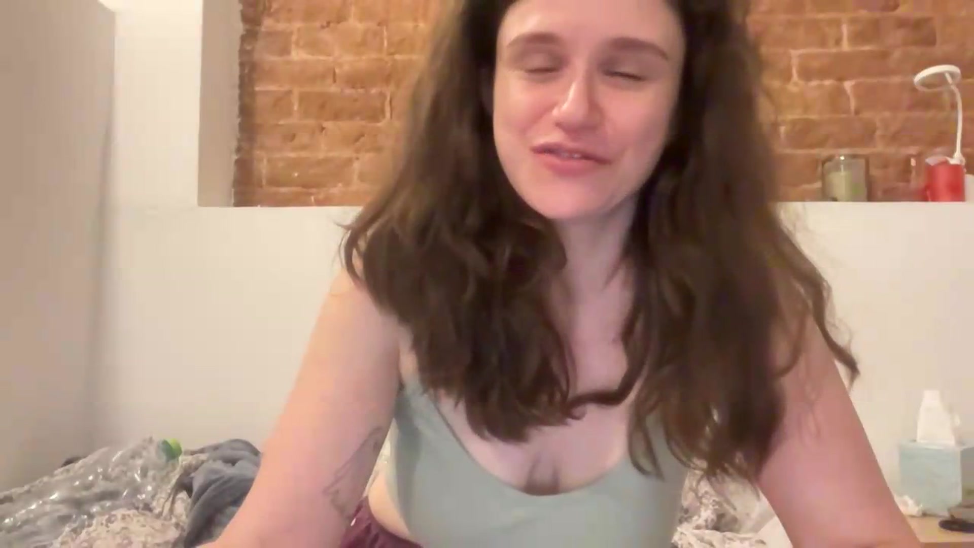 Gallery image thumbnail from JediDropout's myfreecams stream on, 07/12/2026, 03:27 image 7 of 20