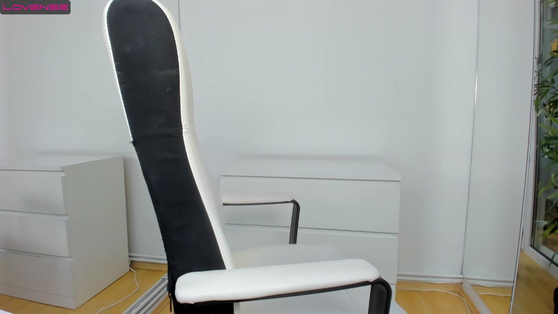 Gallery image thumbnail from Jelisse_J's myfreecams stream on, 11/23/2022, 12:19 image 12 of 20