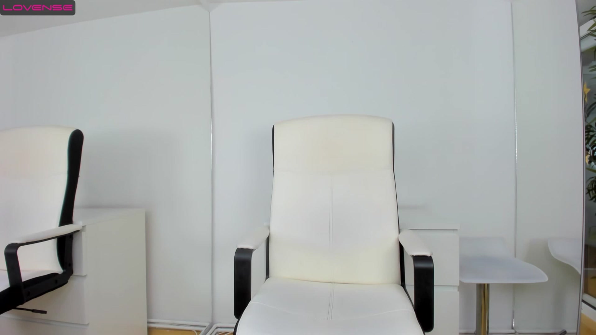 Gallery image thumbnail from Jelisse_J's myfreecams stream on, 12/08/2022, 08:33 image 8 of 20