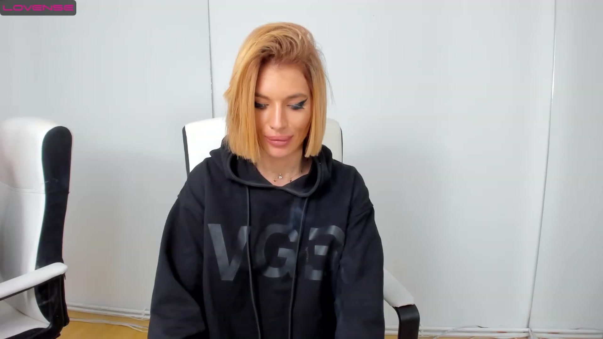Gallery image thumbnail from Jelisse_J's myfreecams stream on, 12/23/2022, 12:11 image 11 of 20