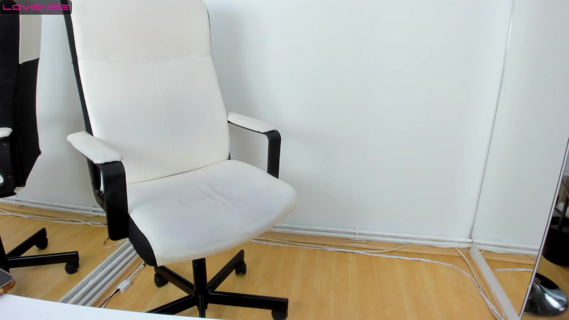 Gallery image thumbnail from Jelisse_J's myfreecams stream on, 12/28/2022, 08:00 image 3 of 20