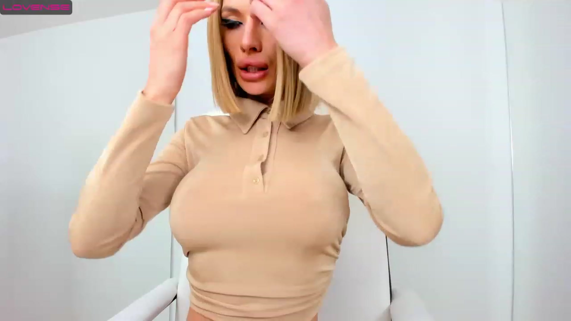Gallery image thumbnail from Jelisse_J's myfreecams stream on, 01/27/2023, 12:34 image 13 of 20