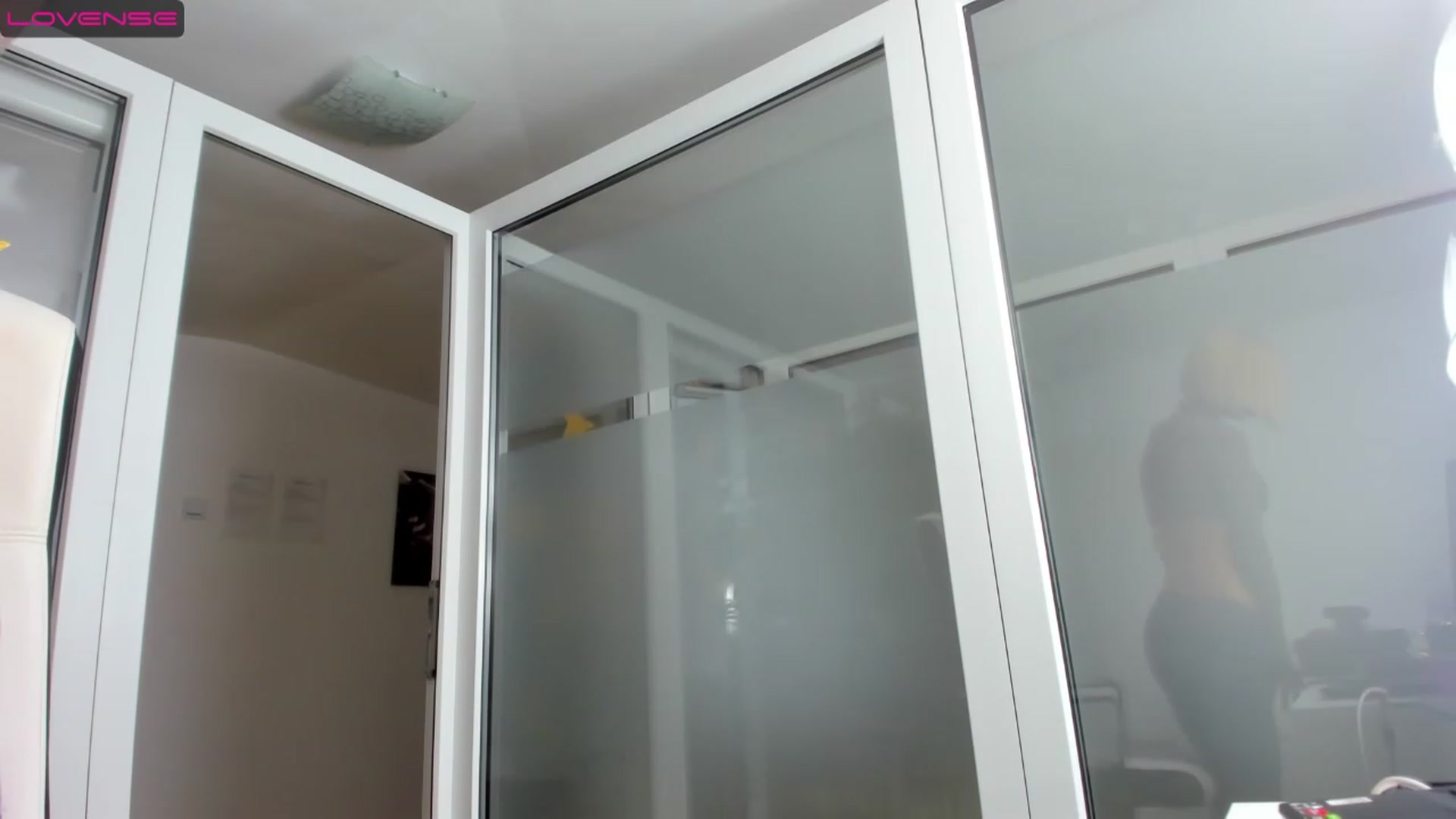 Gallery image thumbnail from Jelisse_J's myfreecams stream on, 03/08/2023, 08:18 image 3 of 20