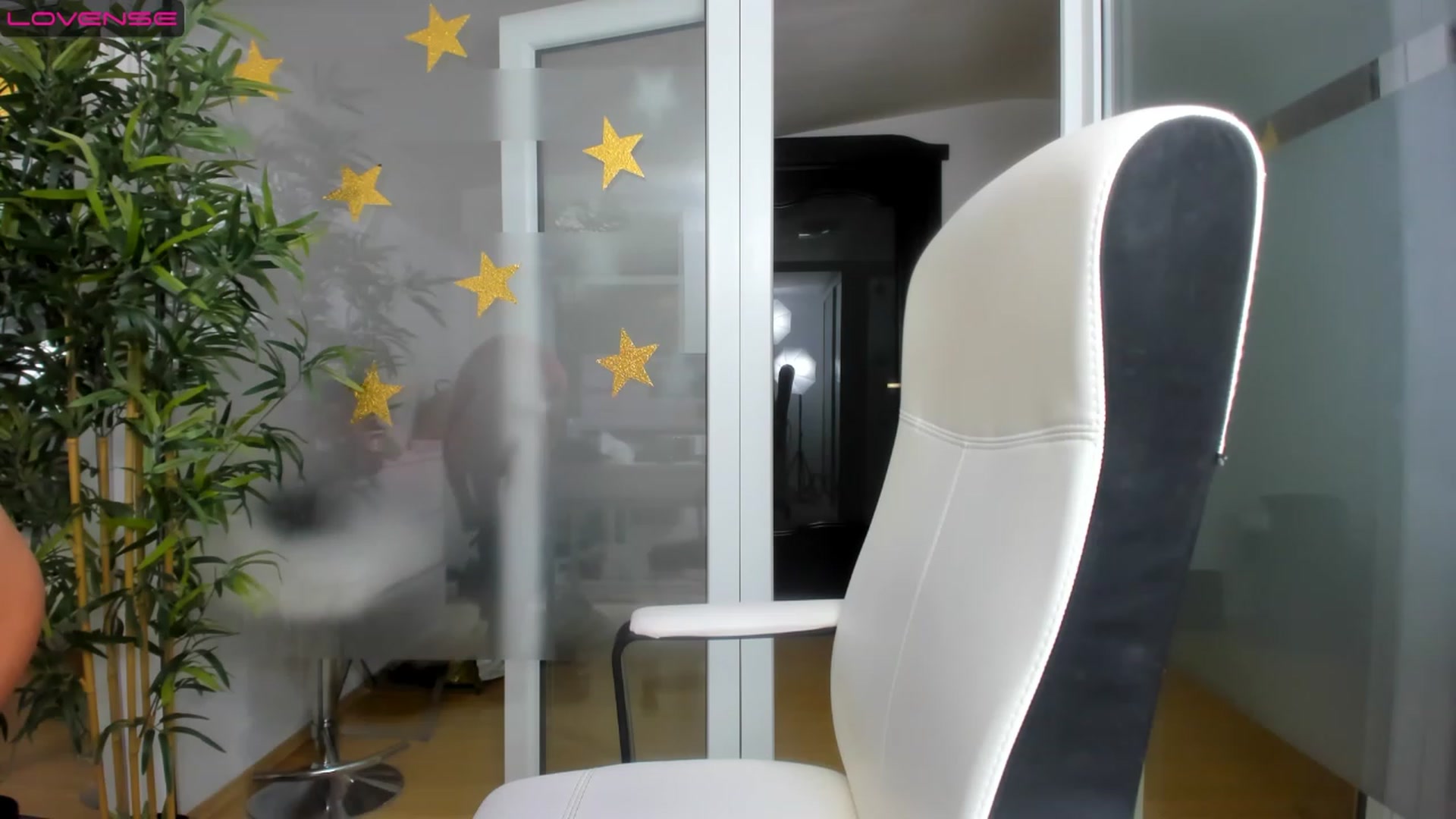 Gallery image thumbnail from Jelisse_J's myfreecams stream on, 03/10/2023, 08:51 image 14 of 20