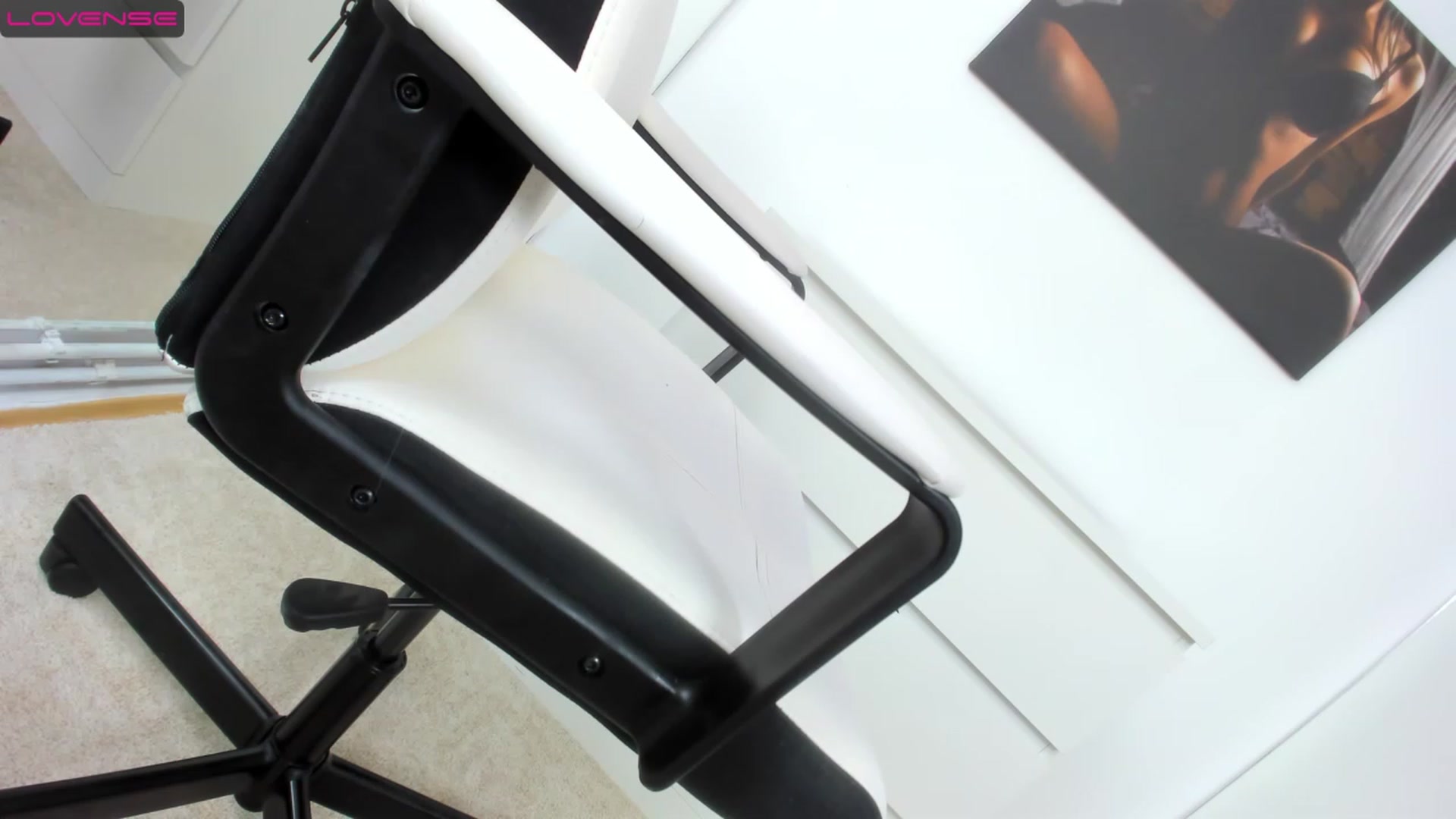 Gallery image thumbnail from Jelisse_J's myfreecams stream on, 03/14/2023, 11:27 image 18 of 20