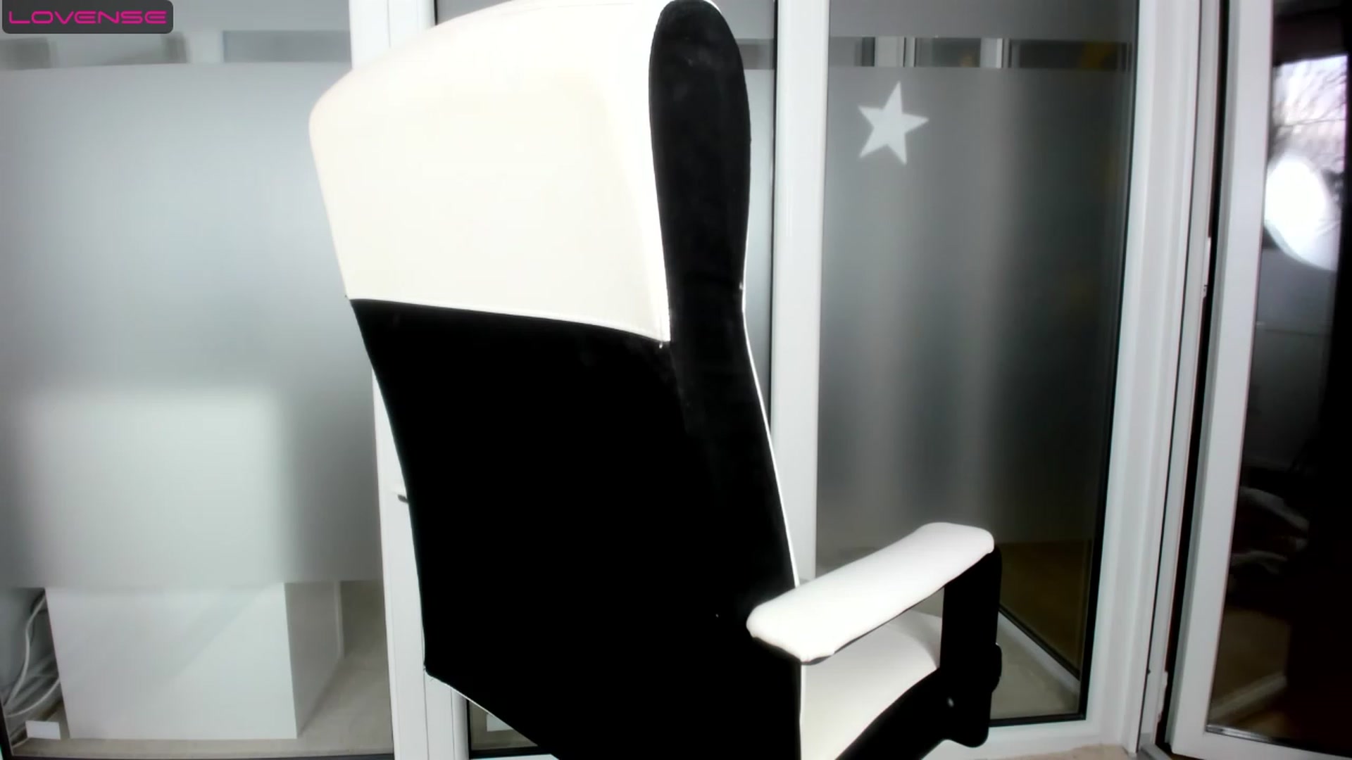 Gallery image thumbnail from Jelisse_J's myfreecams stream on, 04/13/2023, 10:33 image 9 of 20