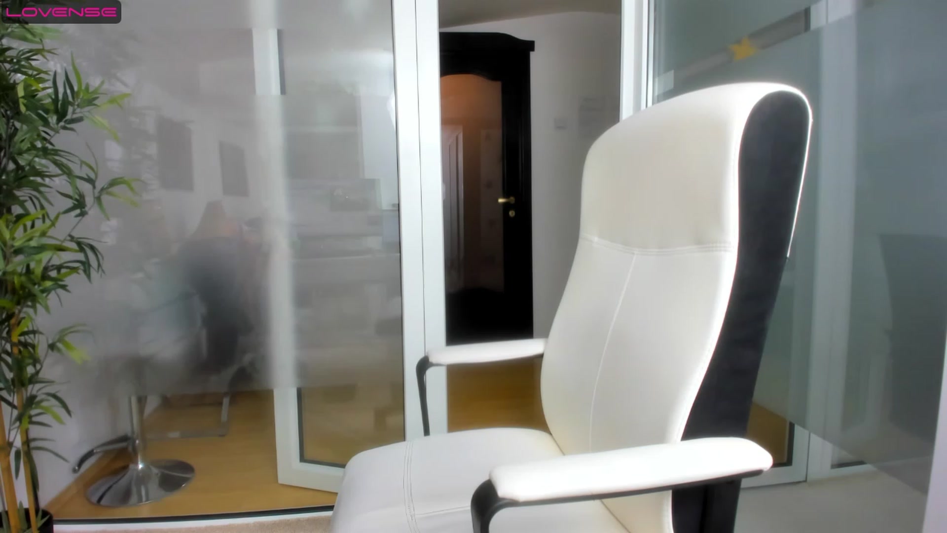 Gallery image thumbnail from Jelisse_J's myfreecams stream on, 05/03/2023, 07:34 image 5 of 20