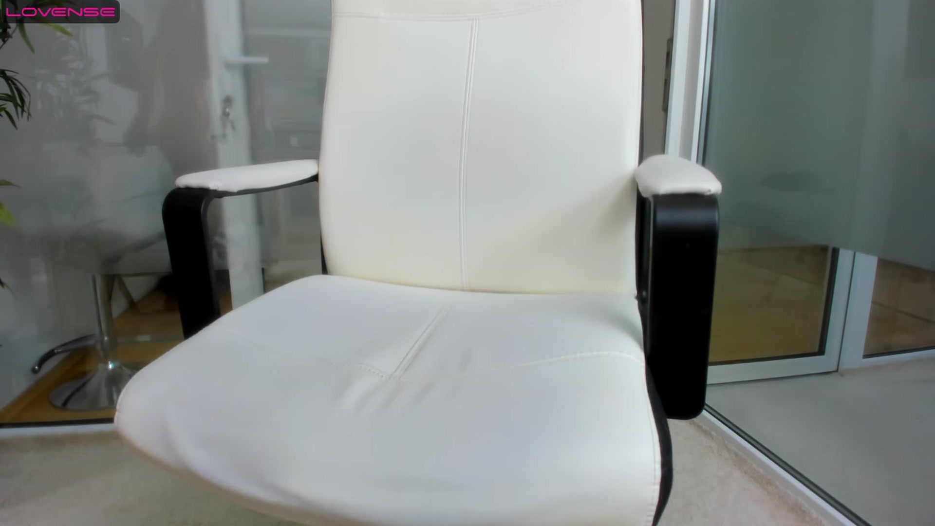 Gallery image thumbnail from Jelisse_J's myfreecams stream on, 05/05/2023, 08:33 image 18 of 20