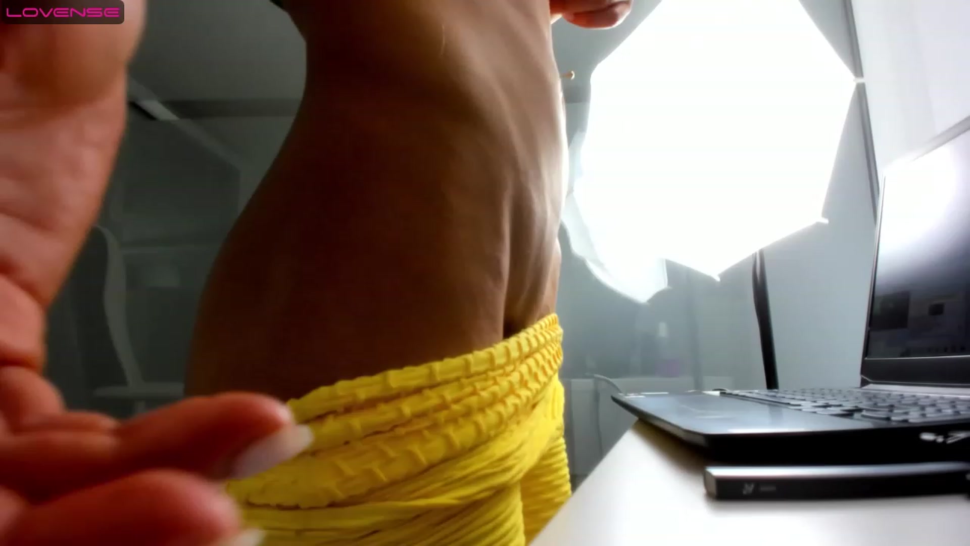 Gallery image thumbnail from Jelisse_J's myfreecams stream on, 06/15/2023, 07:08 image 12 of 20