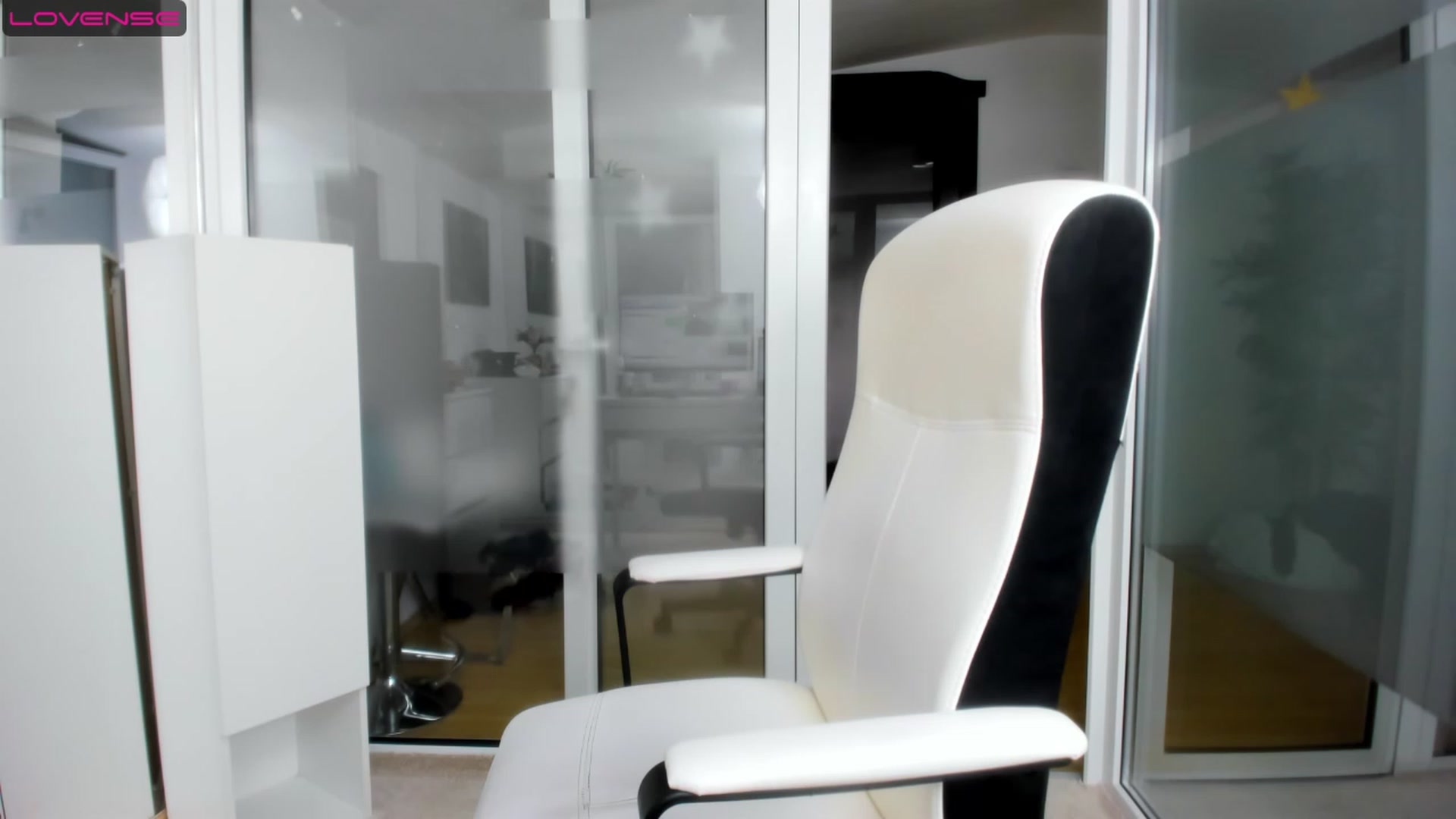 Gallery image thumbnail from Jelisse_J's myfreecams stream on, 06/19/2023, 13:37 image 14 of 20